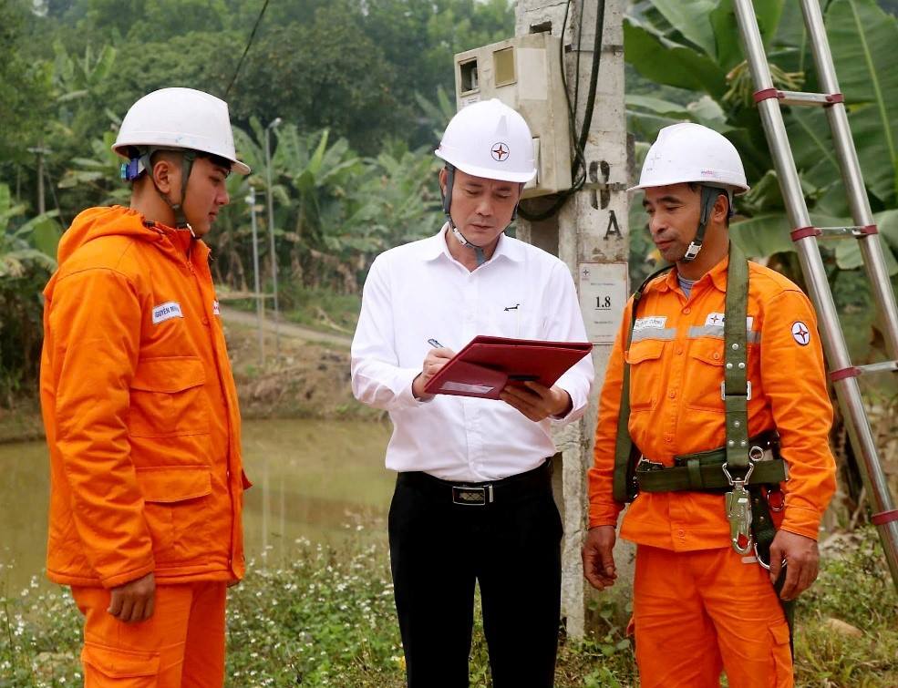 Triển khai mô hình Đội quản lý điện lực khu vực từ ngày 1/7/2025
