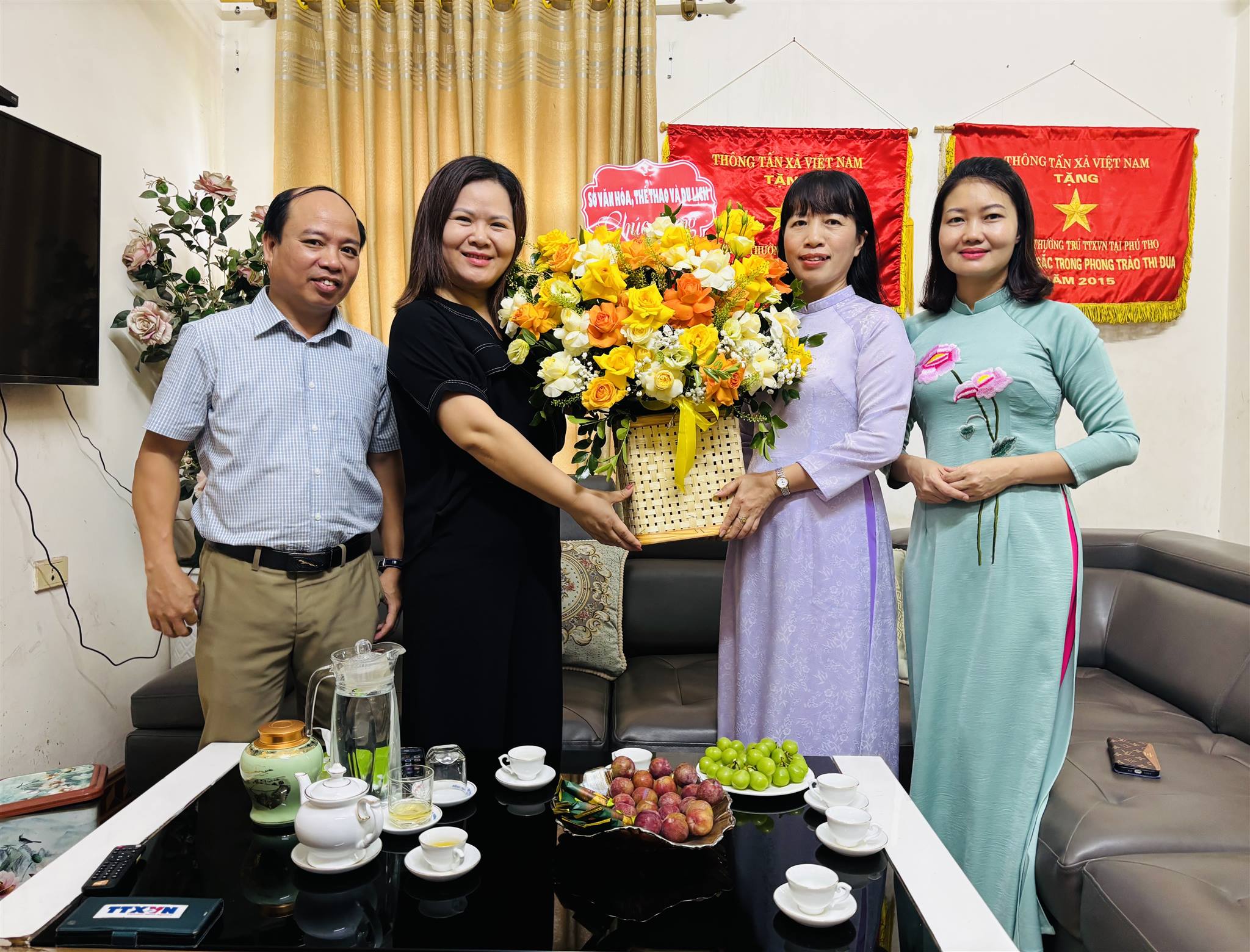 anh tin bai