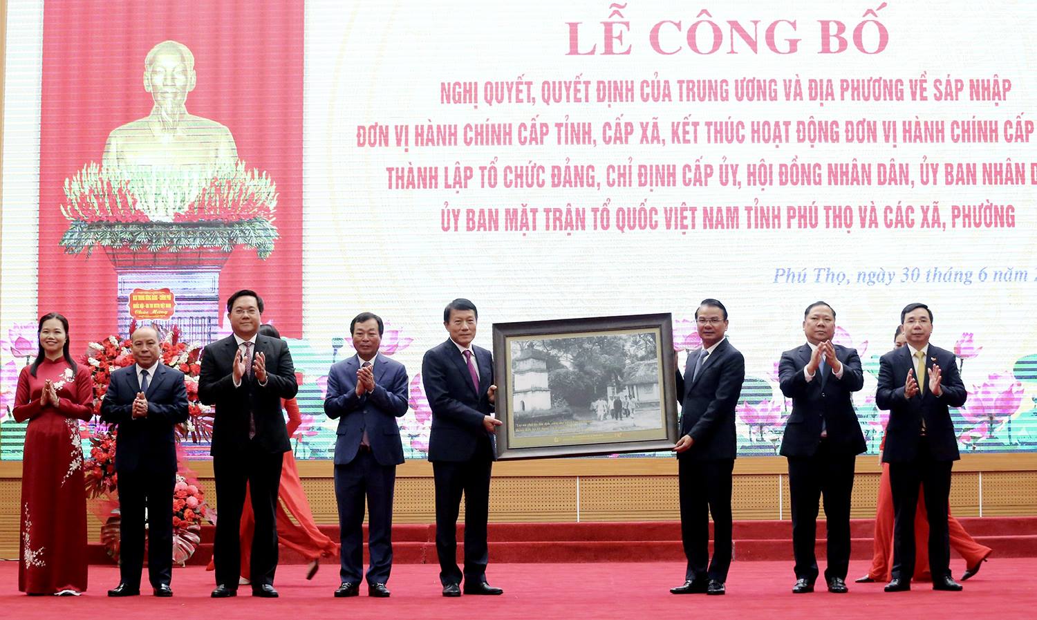 anh tin bai