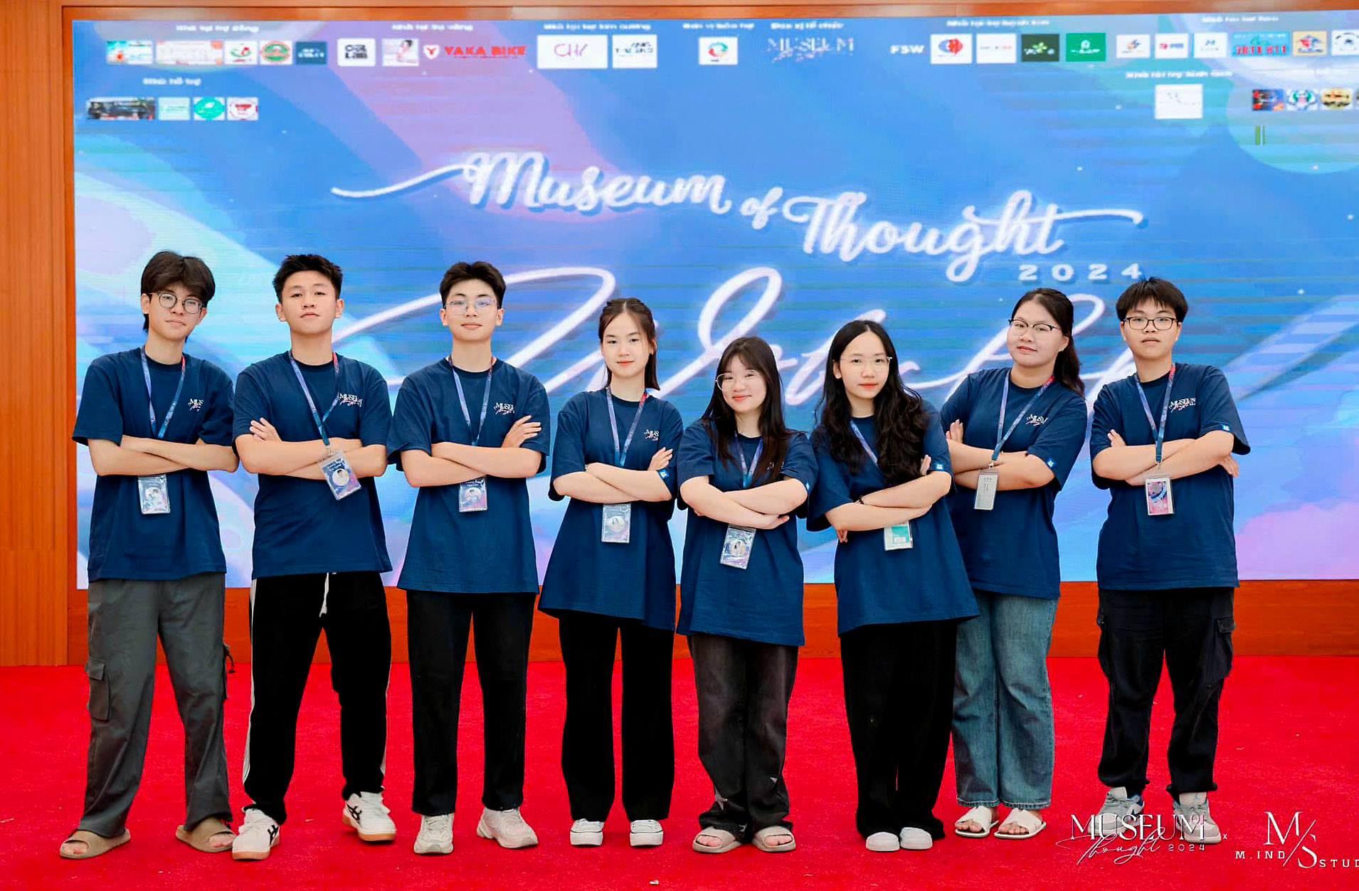 Nguyễn Lê Hiền Mai - Thủ khoa khối A00 và hành trình học tập truyền cảm hứng