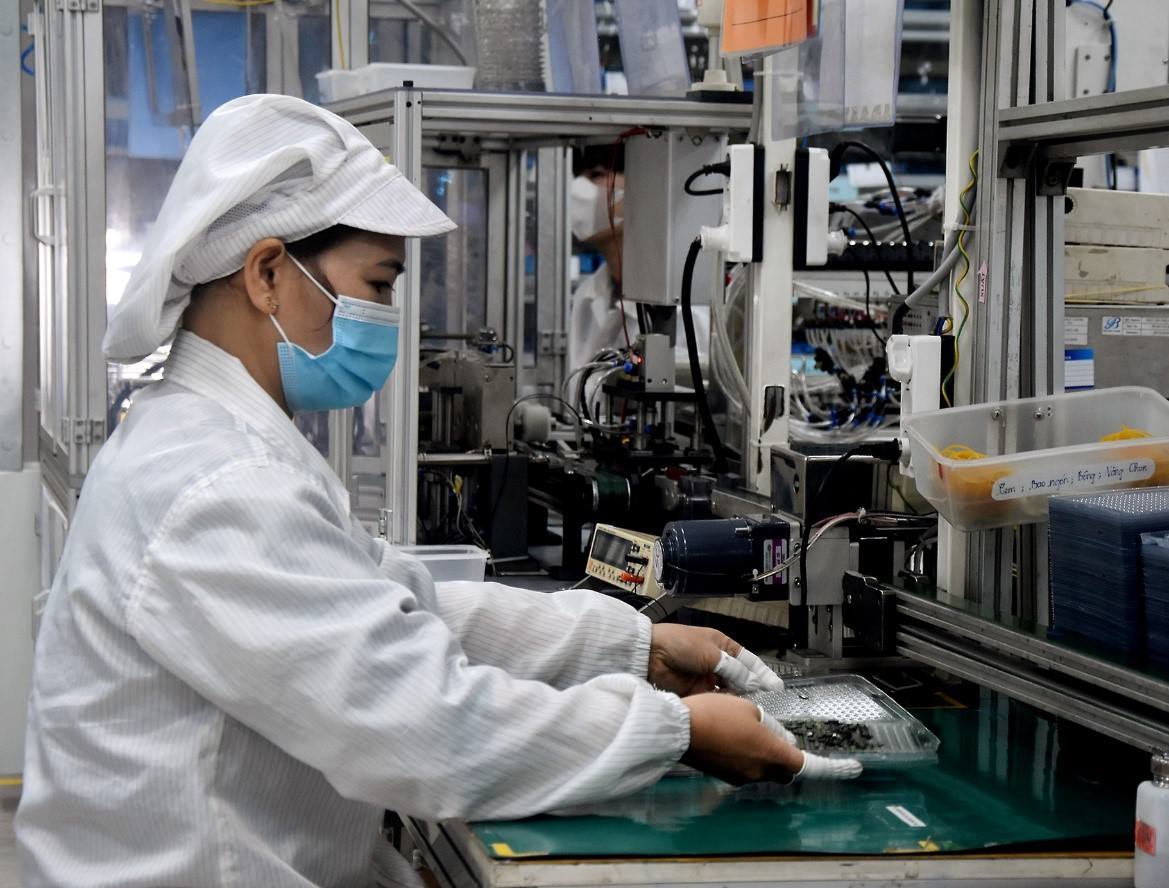 Ngành công nghiệp duy trì đà tăng trưởng, giá trị tăng thêm 6 tháng đầu năm 2025 đạt 16,23%