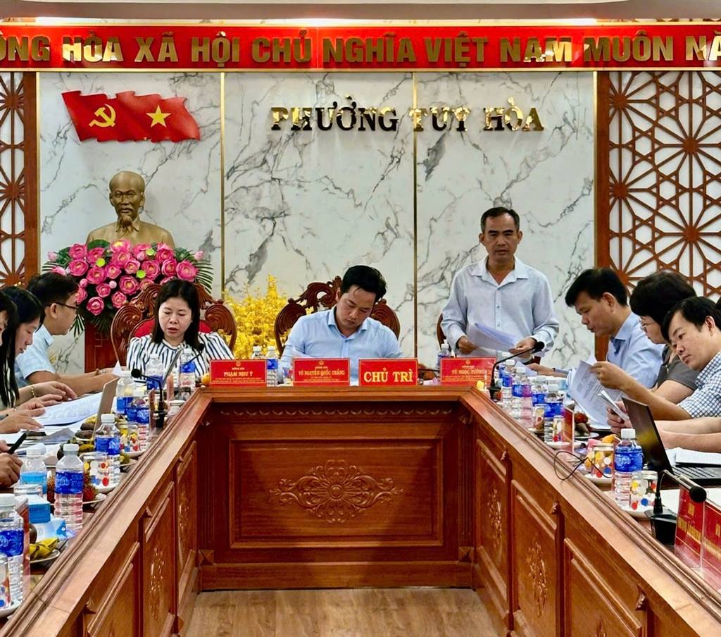 Thẩm tra các nội dung trình kỳ họp thường lệ giữa năm 2026