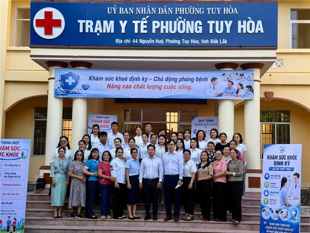 Lễ phát động chiến dịch tuyền thông triển khai khám sức khỏe định kỳ hoặc khám sàng lọc cho nhân dân