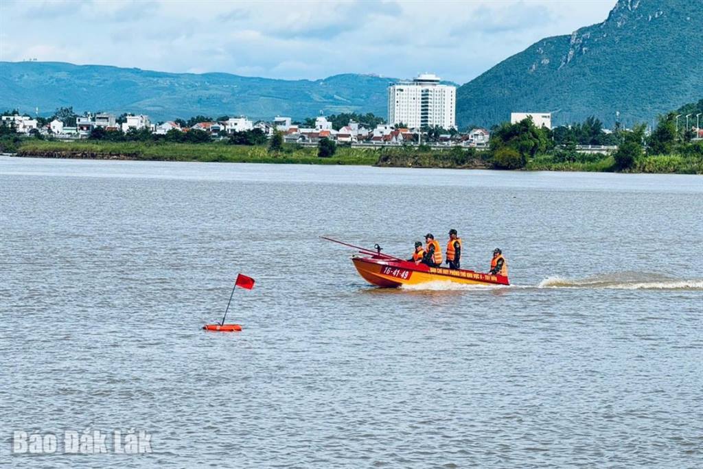 Ban Chỉ huy Phòng thủ khu vực 6 - Tuy Hòa luyện tập cứu hộ, cứu nạn