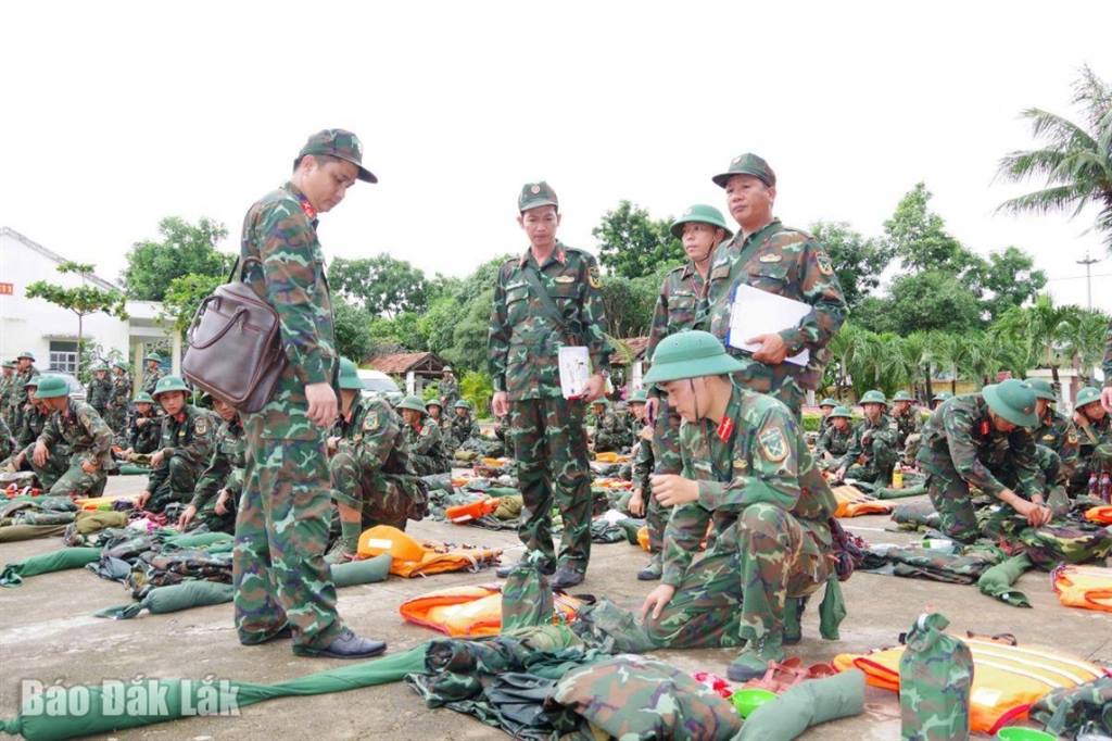Quân khu 5 ban hành công điện về việc chủ động phòng tránh, ứng phó bão số 13