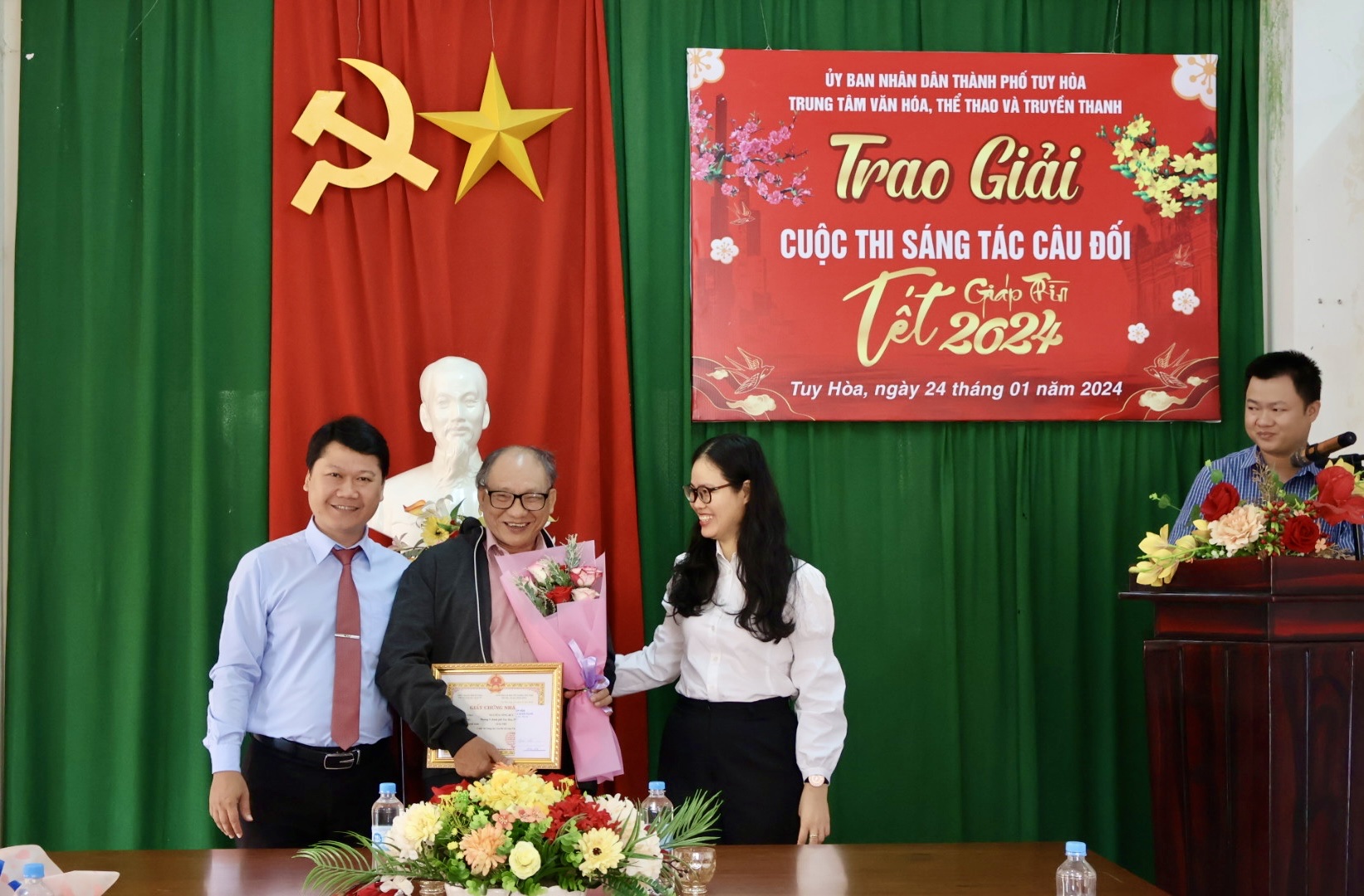 anh tin bai