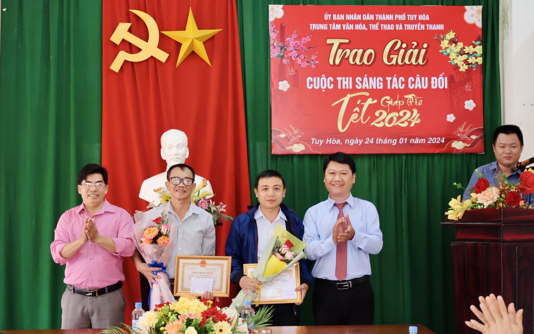 anh tin bai
