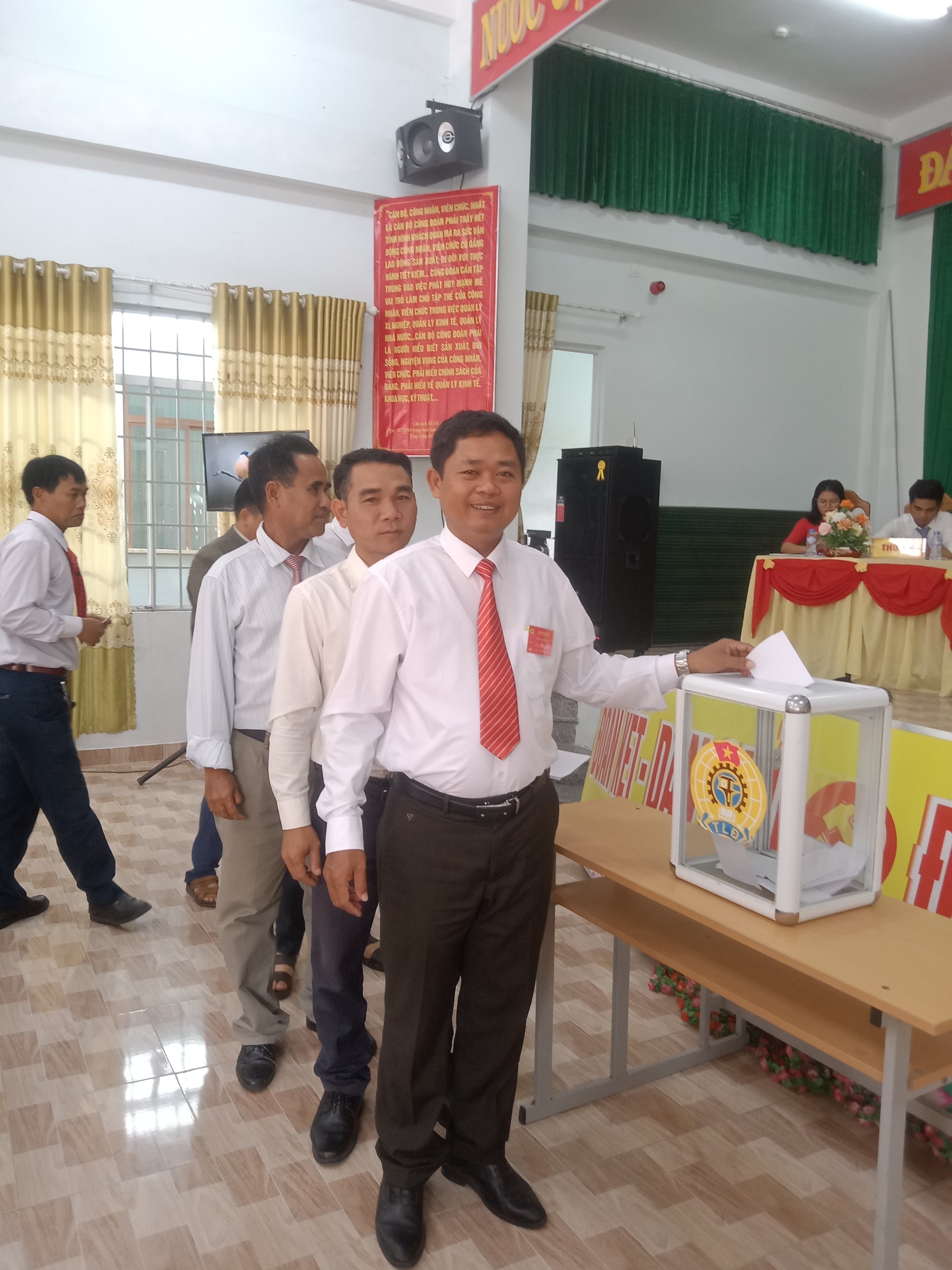 anh tin bai