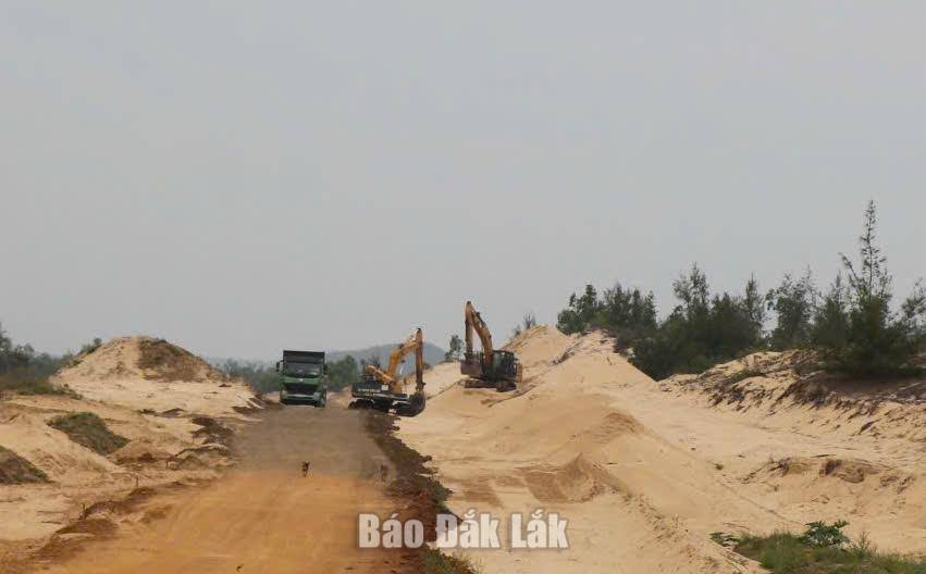 Xã Tuy An Nam thông báo đăng ký, kê khai và di dời mộ trong phạm vi Dự án tuyến đường bộ ven biển