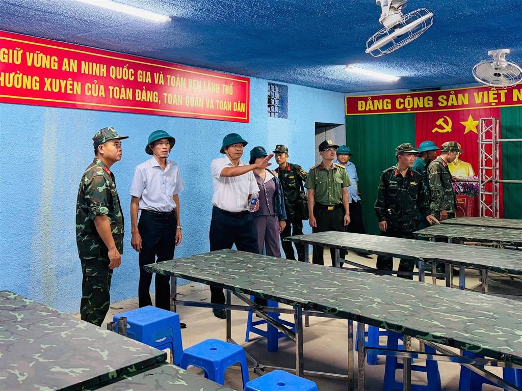 THƯỜNG TRỰC ĐẢNG ỦY XÃ TUY AN NAM KIỂM TRA CÔNG TÁC CHUẨN BỊ DIỄN TẬP CHIẾN ĐẤU PHÒNG THỦ NĂM 2026.