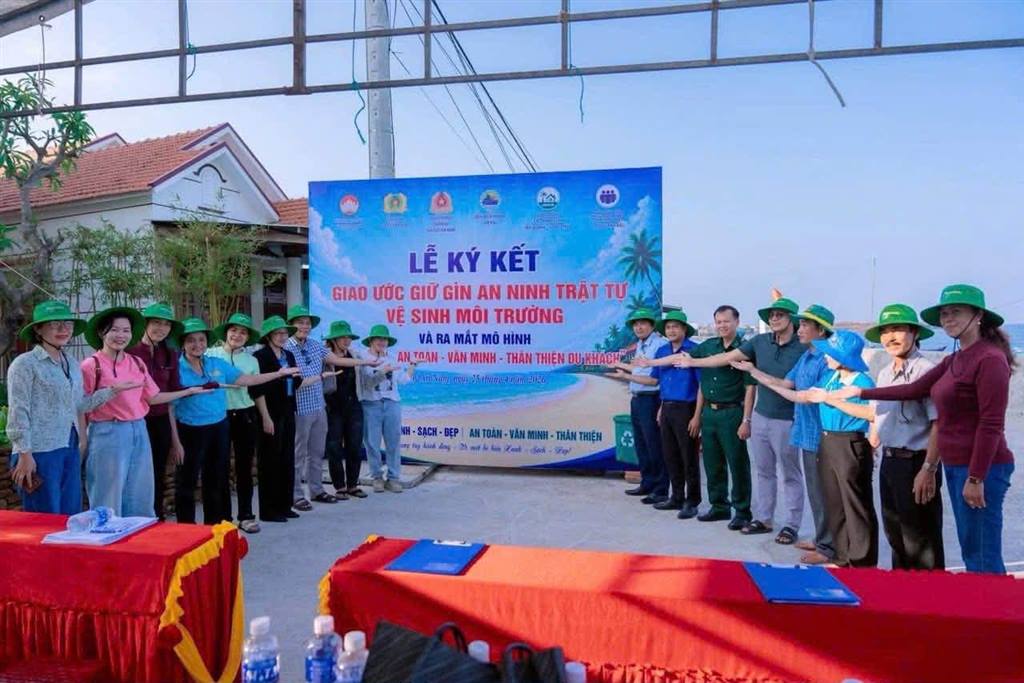 RA MẮT MÔ HÌNH “BIỂN XANH – AN TOÀN – VĂN MINH – THÂN THIỆN VỚI DU KHÁCH”