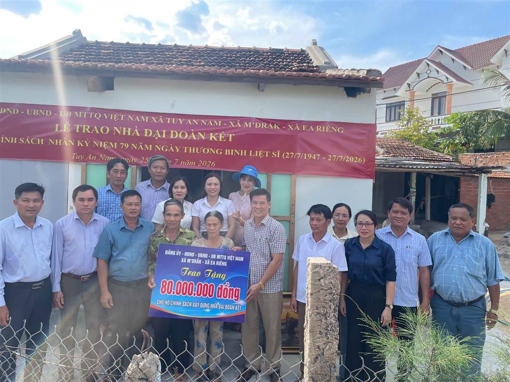 TRAO NHÀ ĐẠI ĐOÀN KẾT – TRI ÂN GIA ĐÌNH CHÍNH SÁCH, HỖ TRỢ HỘ BỊ THIỆT HẠI DO THIÊN TAI NHÂN KỶ NIỆM 79 NĂM NGÀY THƯƠNG BINH - LIỆT SĨ (27/7/1947 - 27/7/2026)