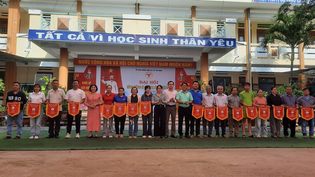 TƯNG BỪNG KHAI MẠC ĐẠI HỘI TDTT XÃ TUY AN NAM LẦN THỨ I – NĂM 2026