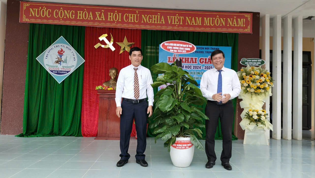 hình ảnh khai giảng 2024 - 2025