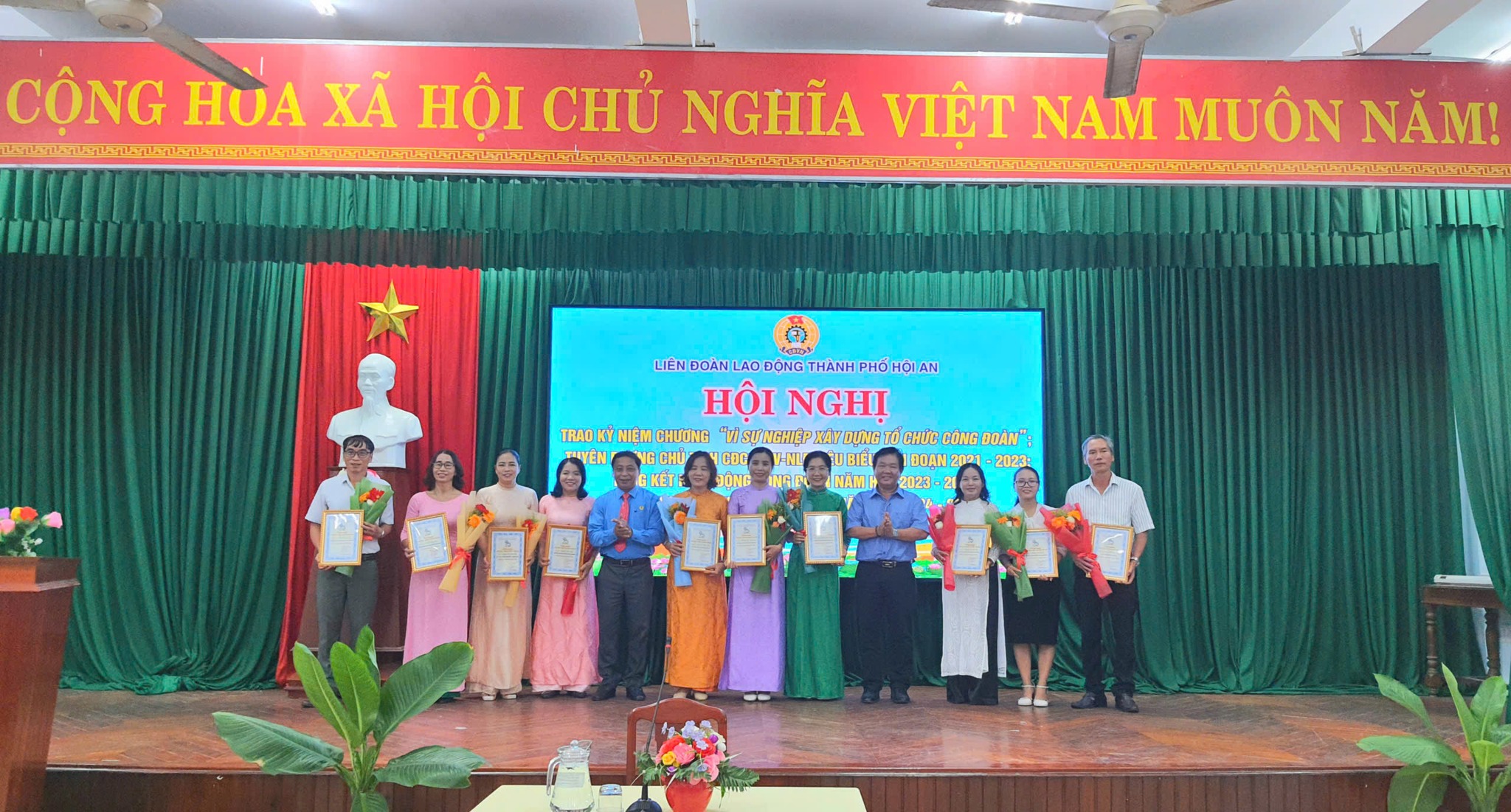 anh tin bai