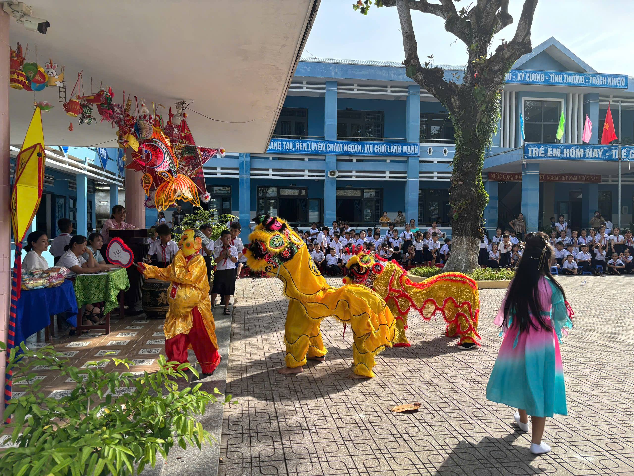 VUI HỘI TRĂNG RẰM NĂM HỌC 2025-2026