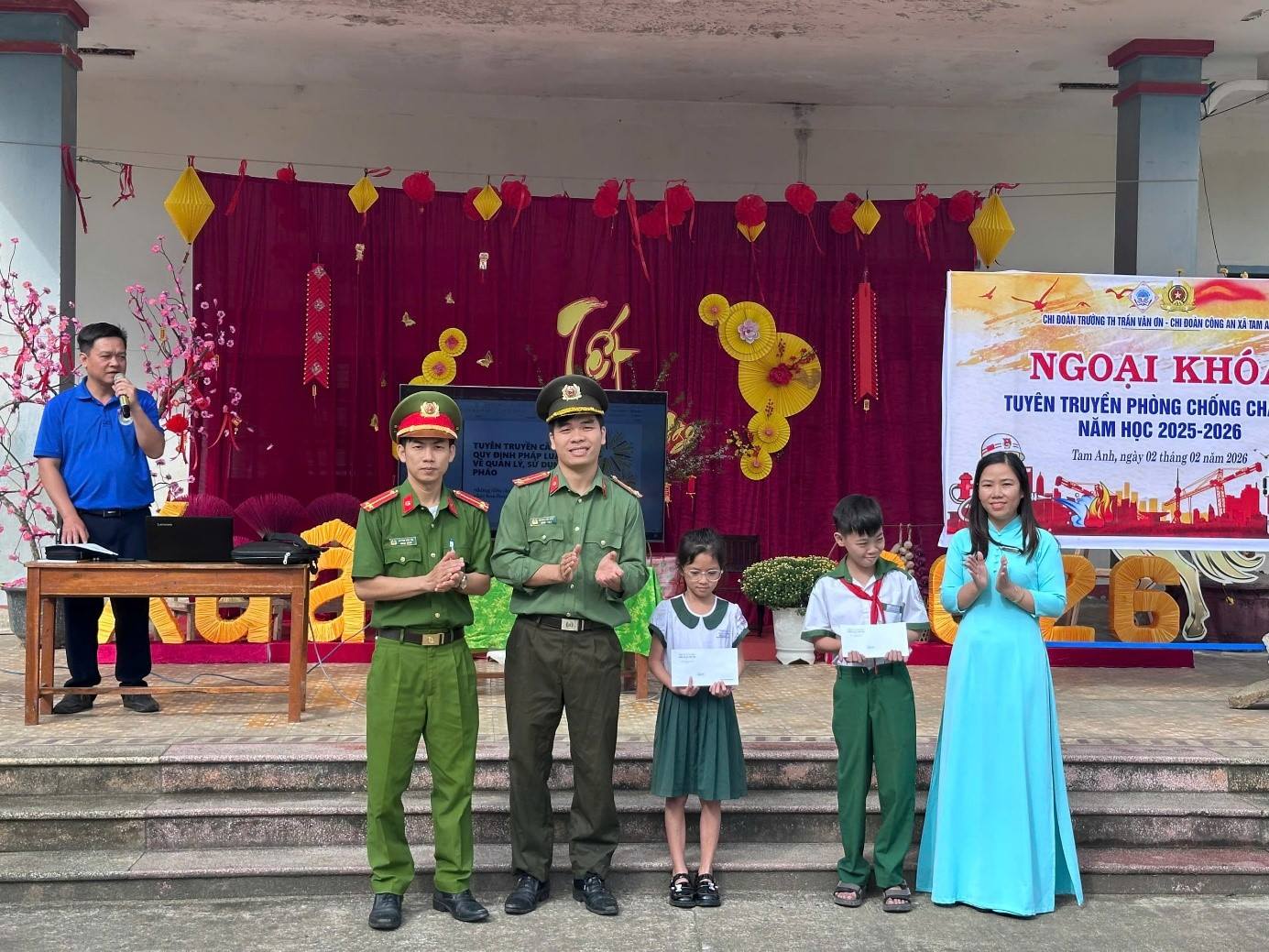 Công an xã Tam Anh lan tỏa “Xuân yêu thương” dịp Tết Bính Ngọ 2026