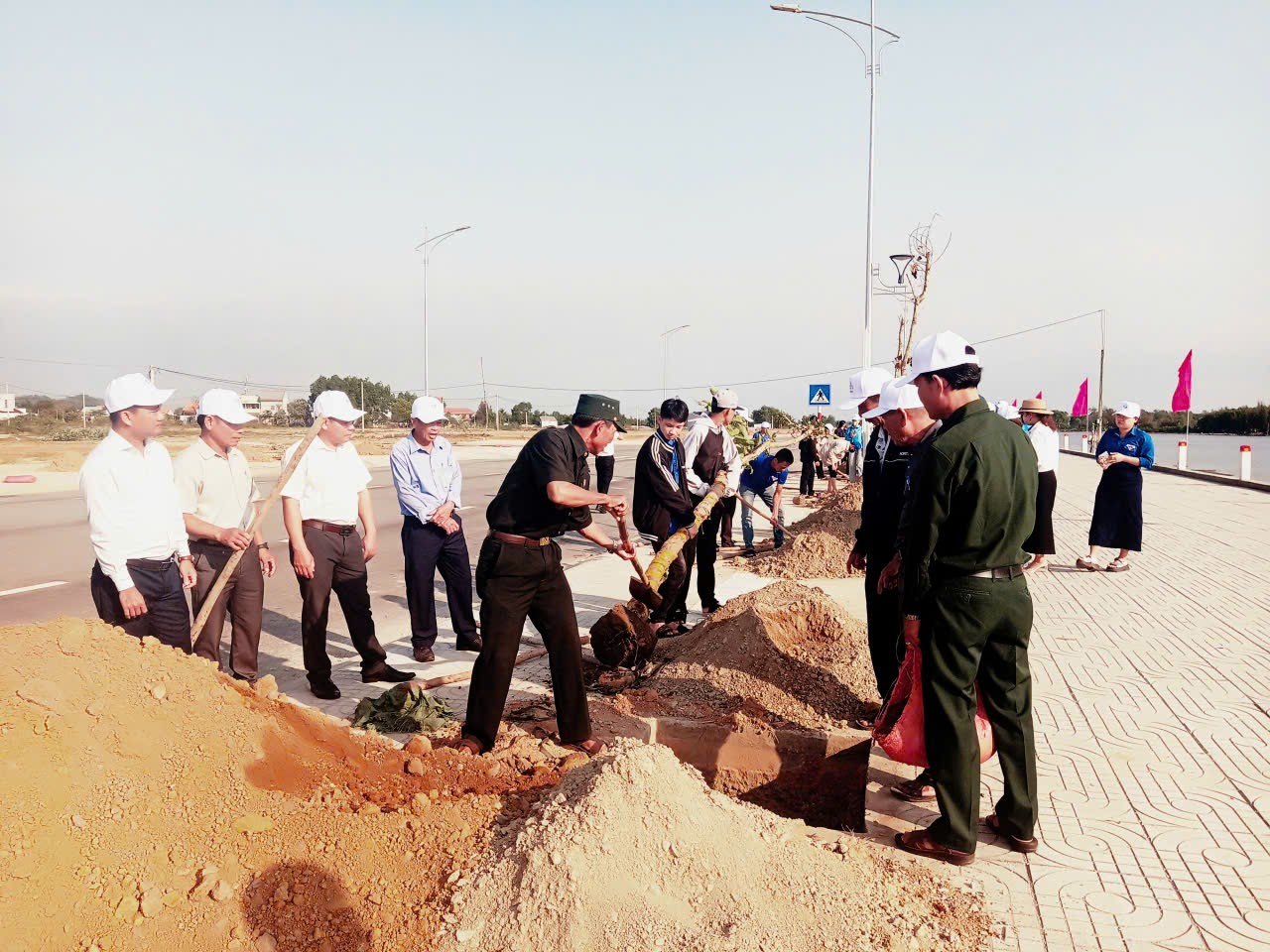 Xã Tam Anh tổ chức Lễ phát động Tết trồng cây đời đời nhớ ơn Bác Hồ