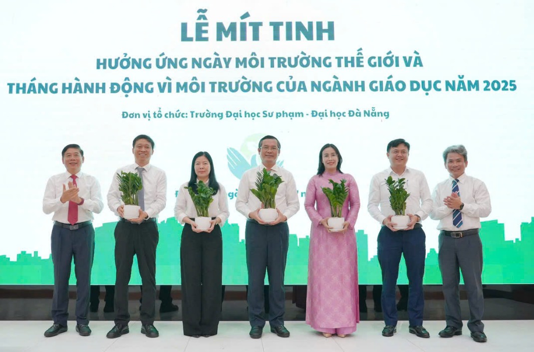 Lan tỏa lối sống xanh, thúc đẩy trách nhiệm của học sinh, sinh viên với môi trường