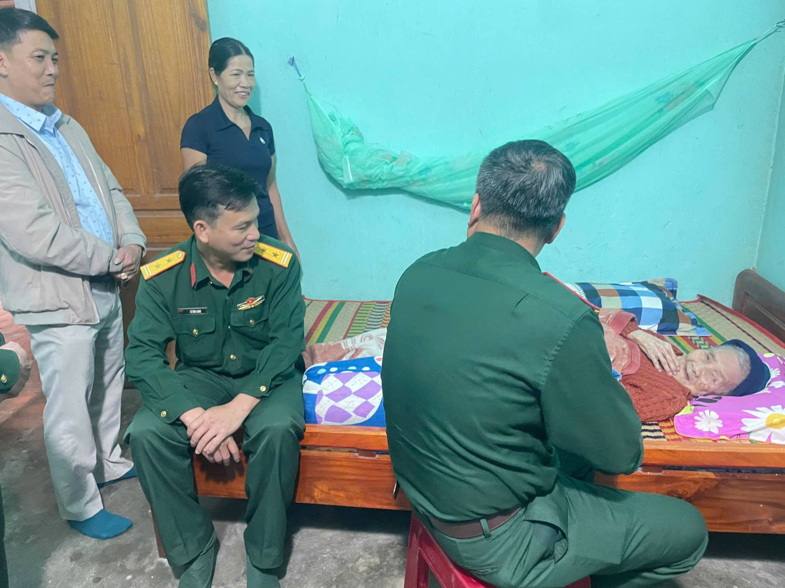 Trao kinh phí phụng dưỡng 02 Bà Mẹ Việt Nam Anh hùng tại xã Quế Sơn Trung!
