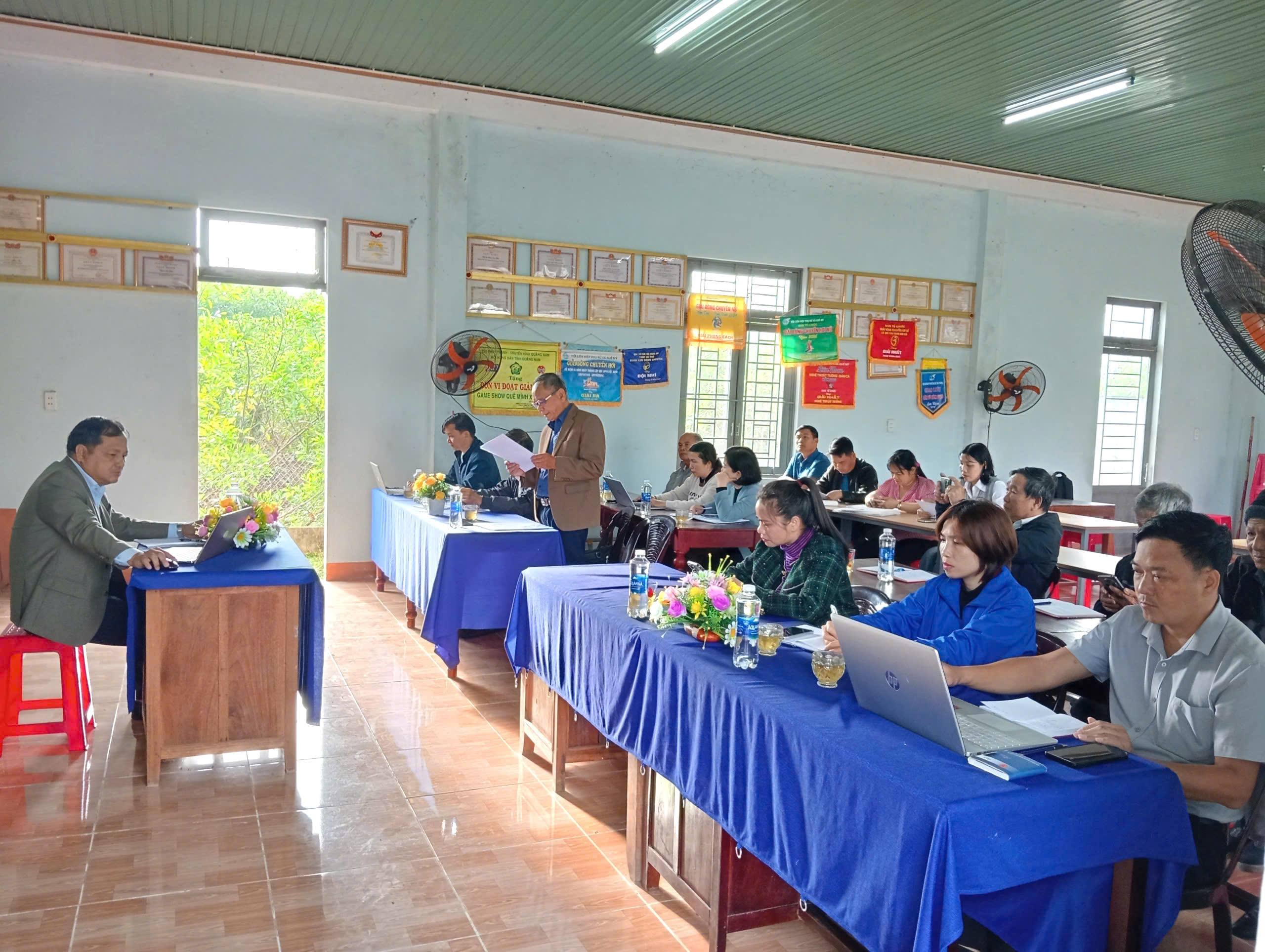 Bí thư Đảng uỷ xã Quế SƠn Trung làm việc với thôn An Phú