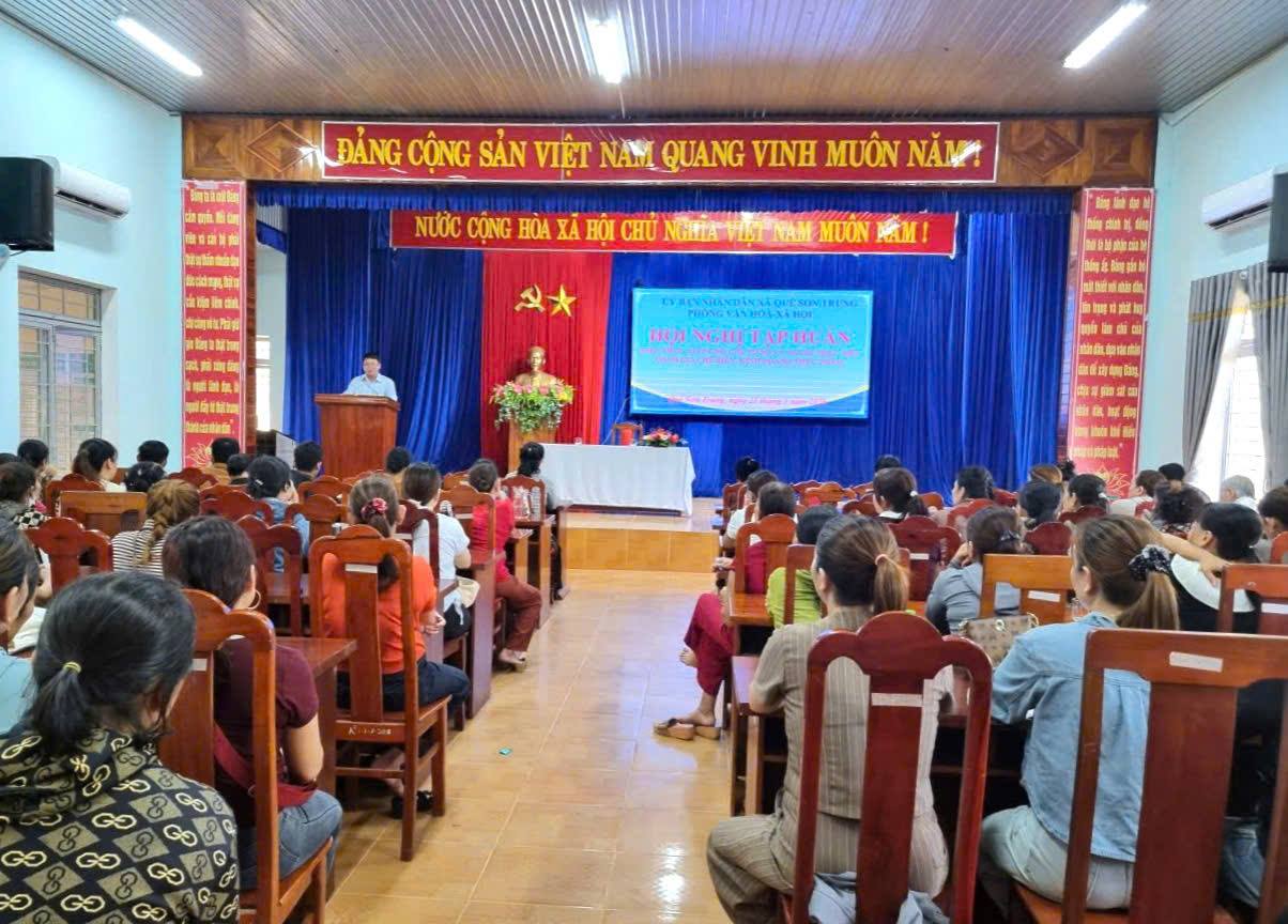 Xã Quế Sơn Trung tập huấn kiến thức an toàn thực phẩm