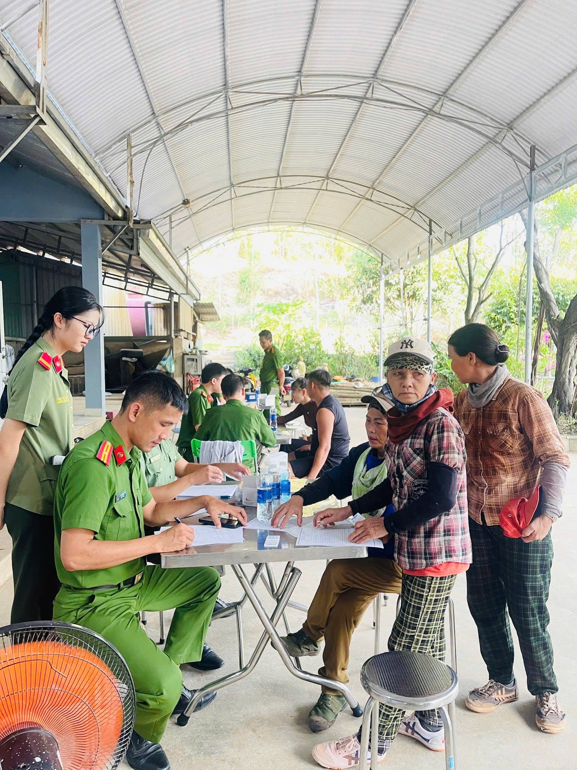 Công an xã Quế Sơn Trung quyết tâm thực hiện thắng lợi đợt cao điểm 45 ngày đấu tranh phòng, chống tội phạm