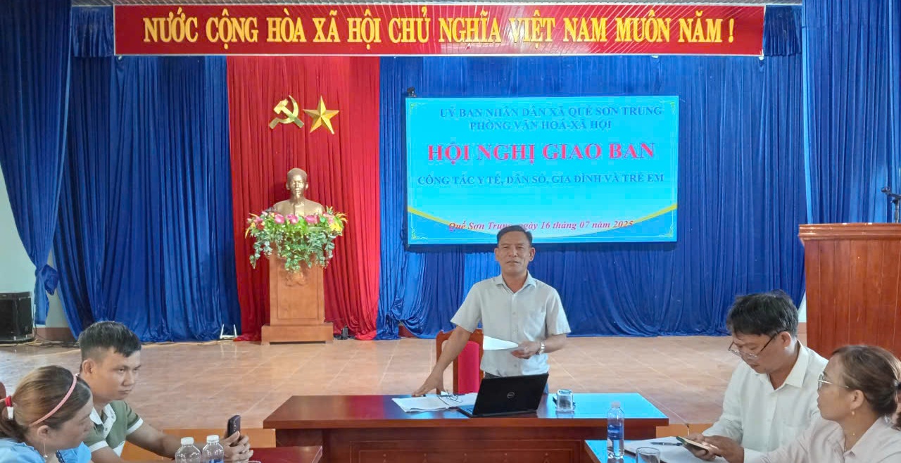 Xã Quế Sơn Trung tổ chức hội nghị giao ban công tác Y tế, dân số, gia đình và trẻ em