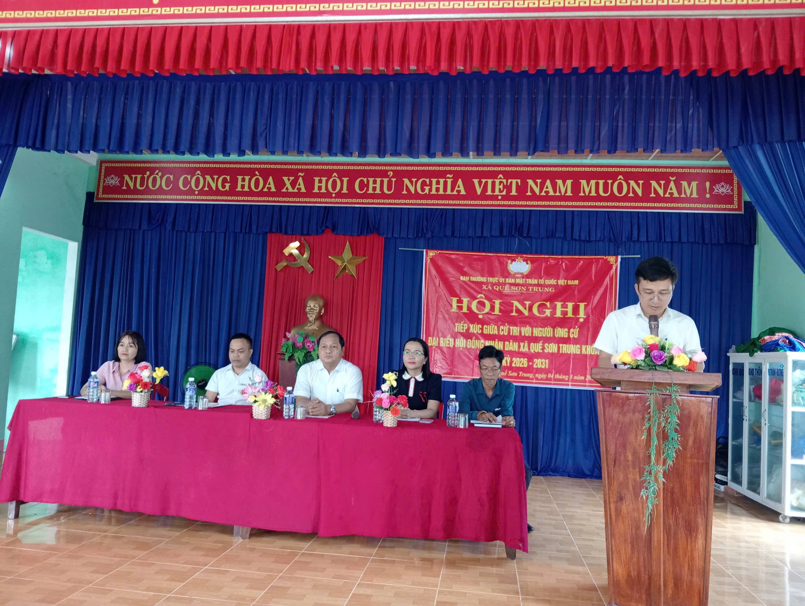 Ứng cử viên đại biểu HĐND xã Quế Sơn Trung khóa II đơn vị số 7 tiếp xúc cử tri