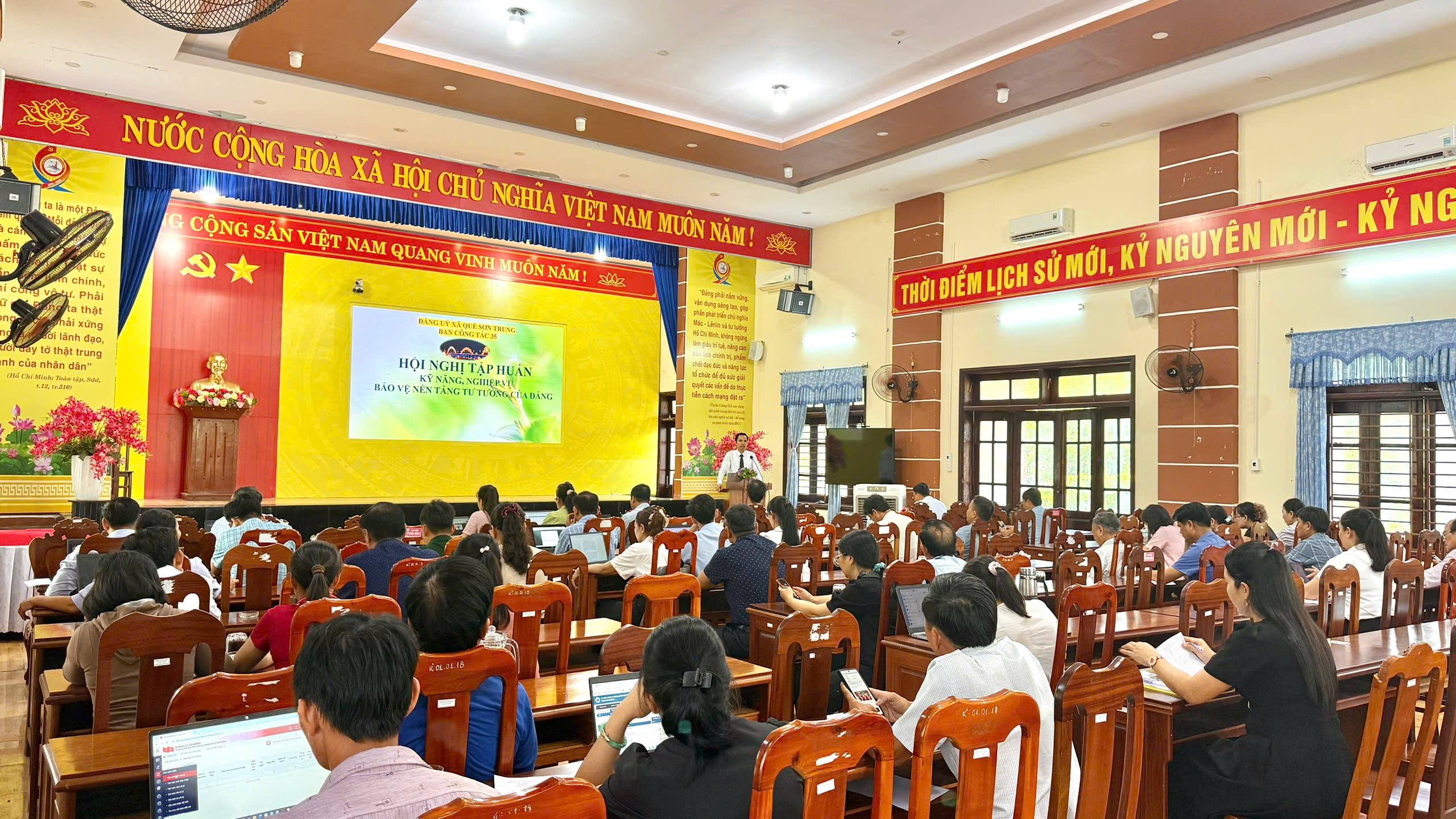 Xã Quế Sơn Trung ra mắt mô hình Phủ xanh không gian mạng