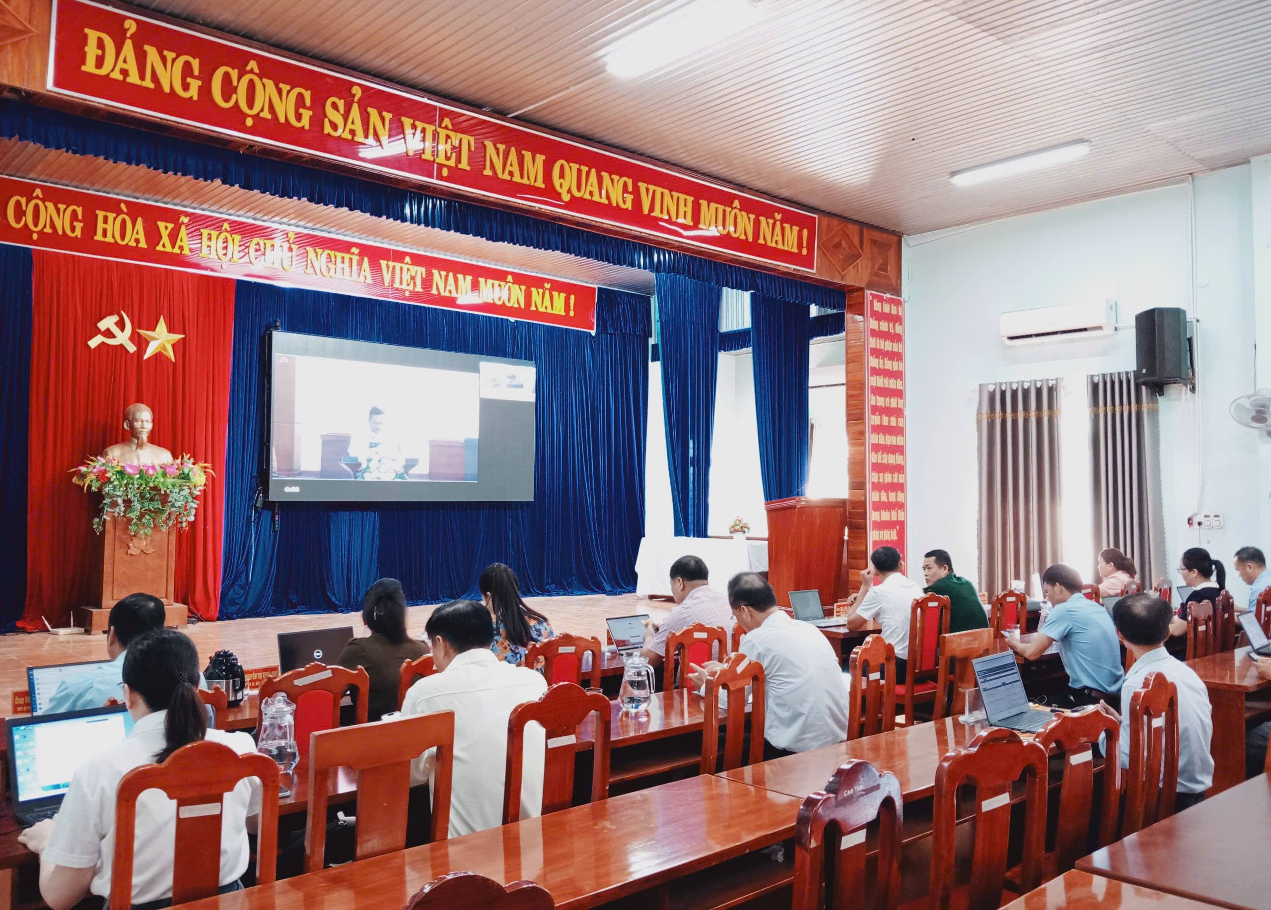 Tập huấn, bồi dưỡng kiến thức, kỹ năng  cho đại biểu HĐND xã