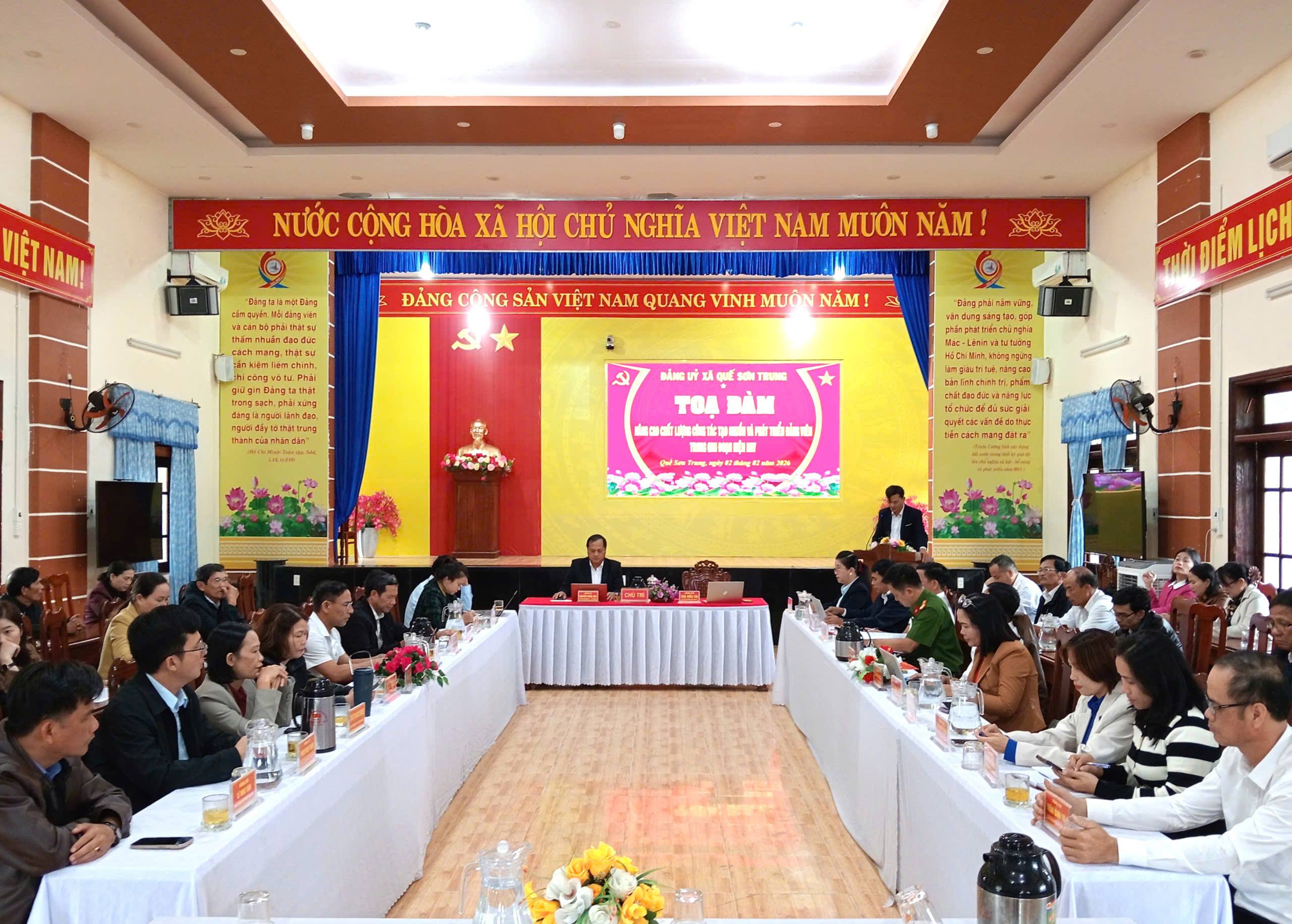 Xã Quế Sơn Trung tổ chức Toạ đàm Nâng cao chất lượng công tác tạo nguồn và phát triển Đảng viên