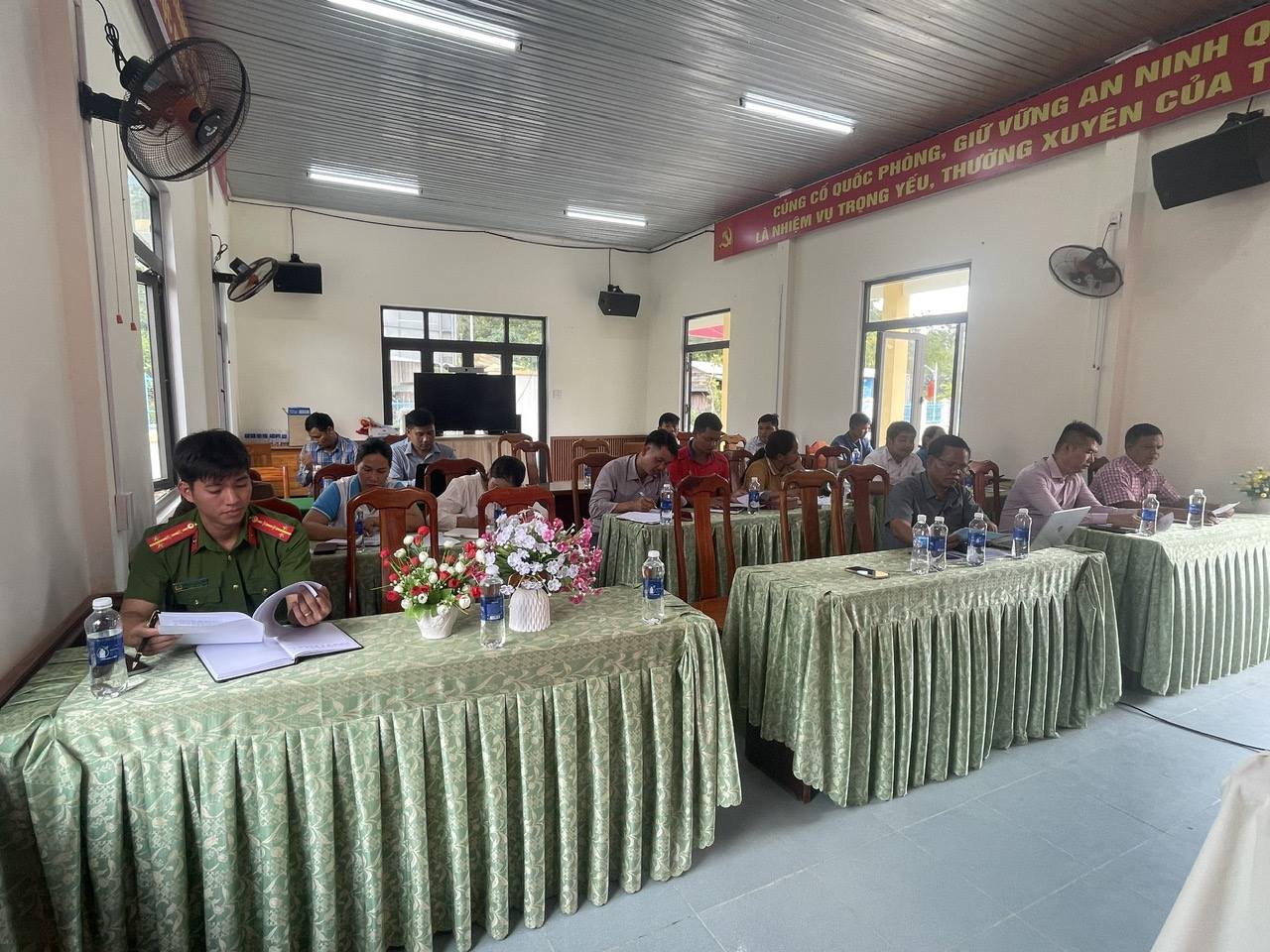 XÃ ĐẮC PRING TRIỂN KHAI CÔNG TÁC ĐO ĐẠC, LẬP BẢN ĐỒ ĐỊA CHÍNH VÀ XÂY DỰNG CƠ SỞ DỮ LIỆU ĐẤT ĐAI