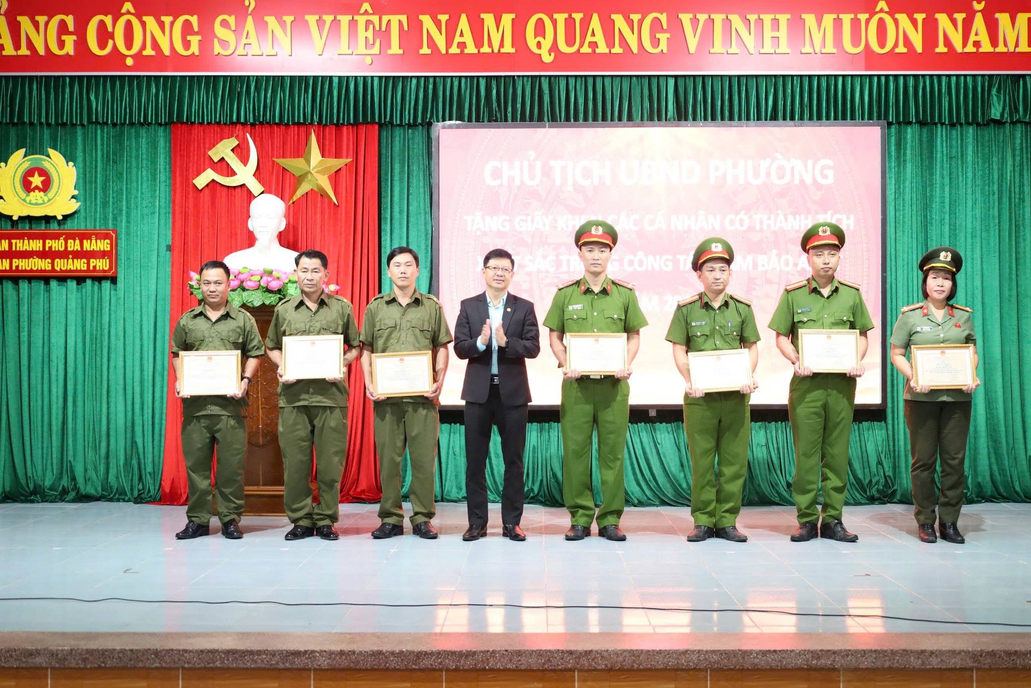 anh tin bai