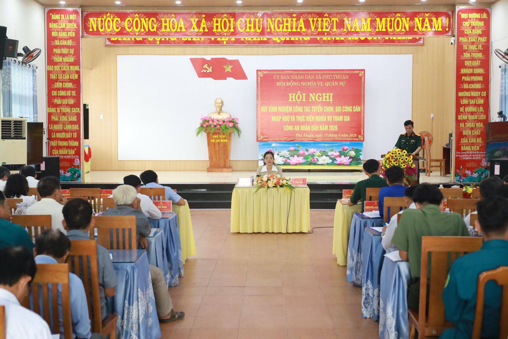 PHÚ THUẬN TỔ CHỨC HỘI NGHỊ RÚT KINH NGHIỆM CÔNG TÁC TUYỂN CHỌN, GỌI CÔNG DÂN NHẬP NGŨ VÀ THỰC HIỆN NGHĨA VỤ CÔNG AN NHÂN DÂN NĂM 2026