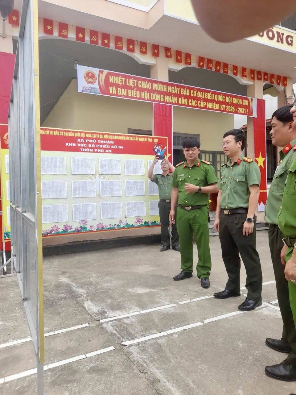 XÃ PHÚ THUẬN CHUẨN BỊ CHO NGÀY BẦU CỬ QUỐC HỘI VÀ HĐND CÁC CẤP NHIỆM KỲ 2026-2031