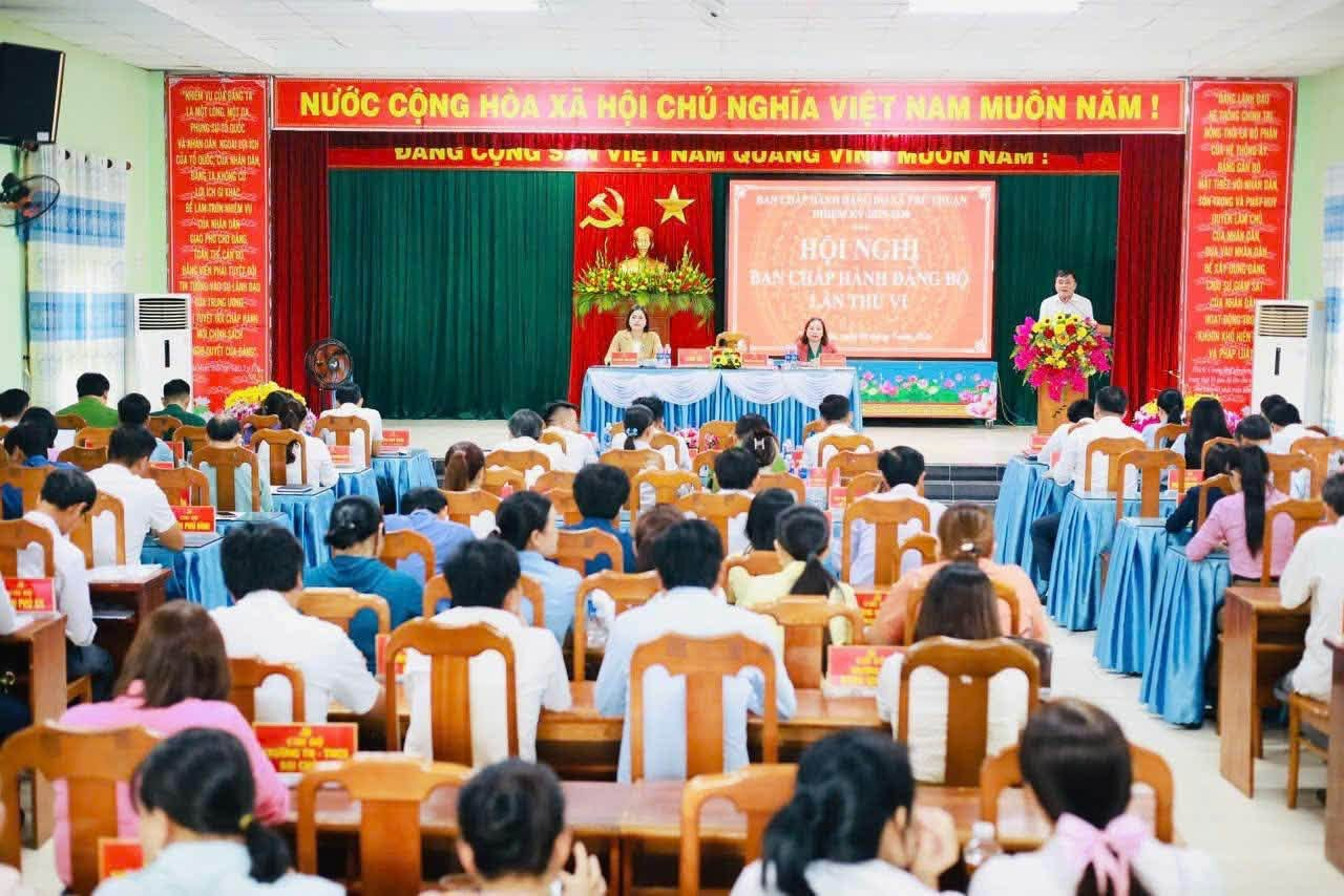BCH ĐẢNG BỘ XÃ PHÚ THUẬN TỔ CHỨC HỘI NGHỊ BCH ĐẢNG BỘ LẦN THỨ VI