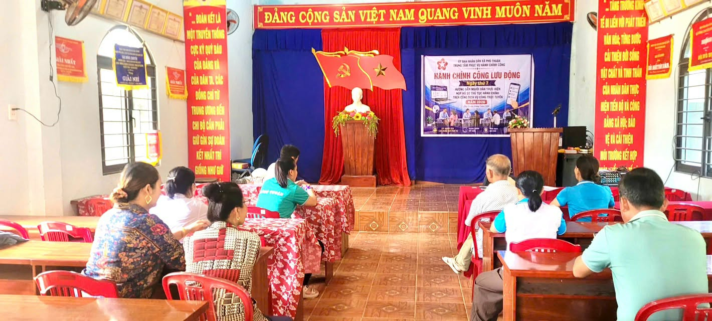 PHÚ THUẬN TIẾP TỤC TRIỂN KHAI CHƯƠNG TRÌNH “HÀNH CHÍNH CÔNG LƯU ĐỘNG” TRONG NGÀY THỨ 7