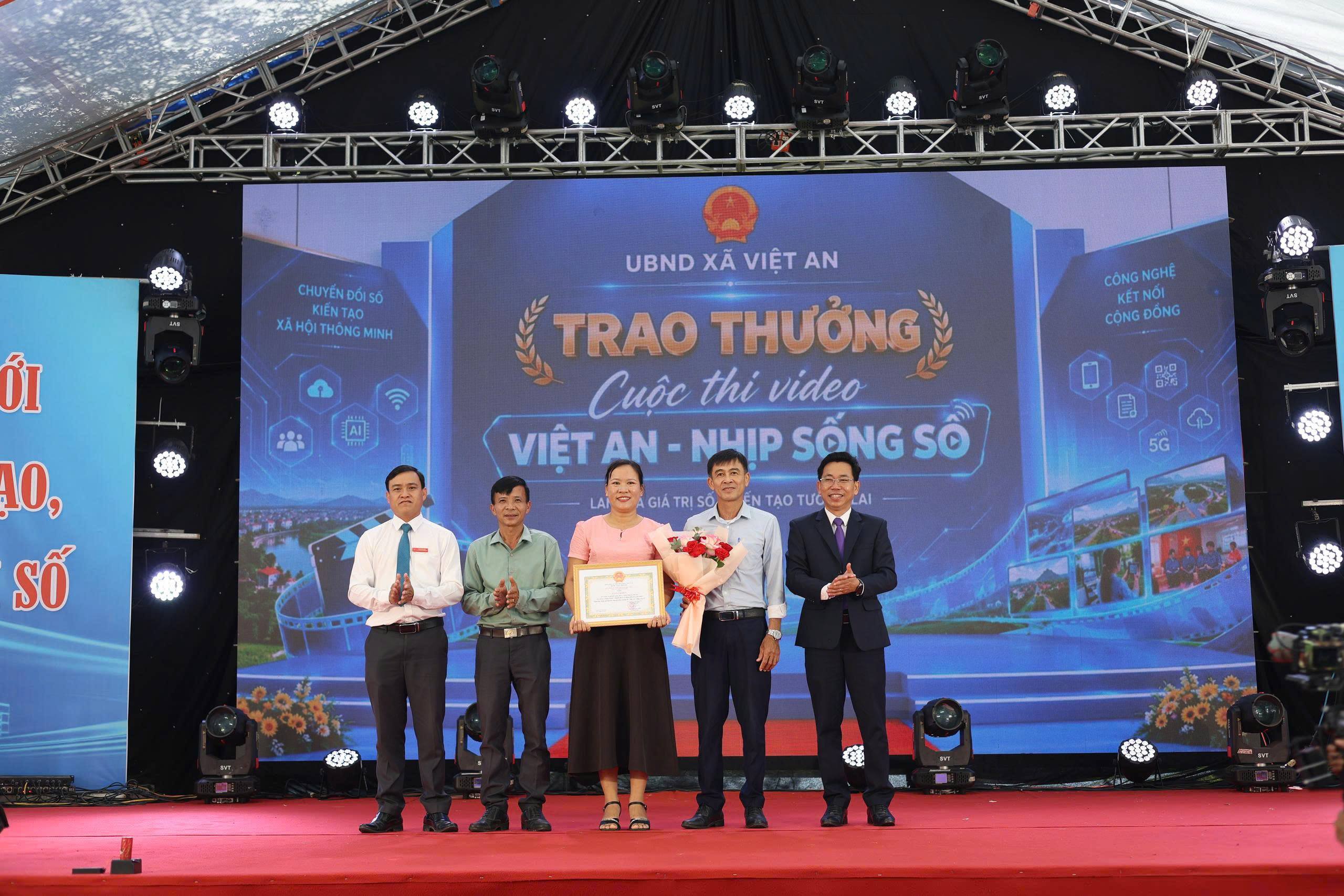 XÃ VIỆT AN NGÀY HỘI CHUYỂN ĐỔI SỐ VÀ KHỞI NGHIỆP SÁNG TẠO VỚI CHỦ ĐỀ “ĐỔI MỚI SÁNG TẠO – KẾT NỐI SỐ - LAN TỎA SẢN PHẨM OCOP VÀ NÔNG SẢN”