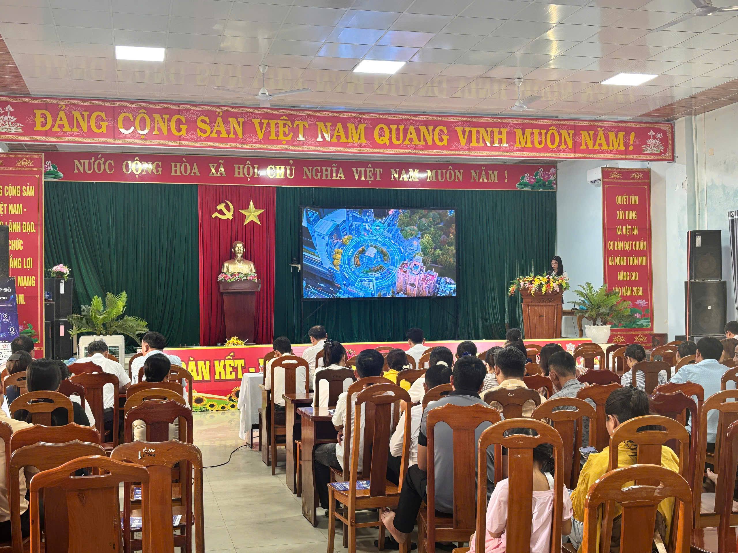 XÃ VIỆT AN HỖ TRỢ DOANH NGHIỆP, HỘ KINH DOANH CHUYỂN ĐỔI SỐ