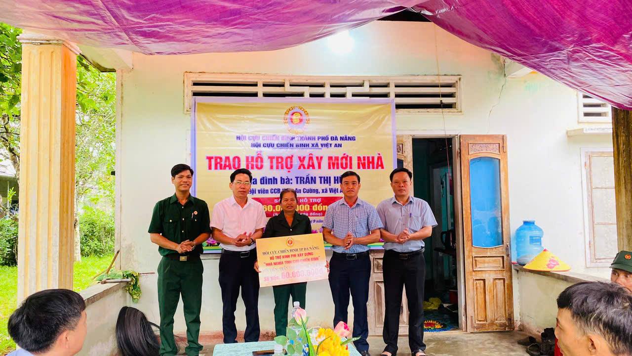 HỖ TRỢ 60 TRIỆU ĐỒNG XÂY DỰNG NHÀ CHO CỰU CHIẾN BINH CÓ HOÀN CẢNH KHÓ KHĂN XÃ VIỆT AN