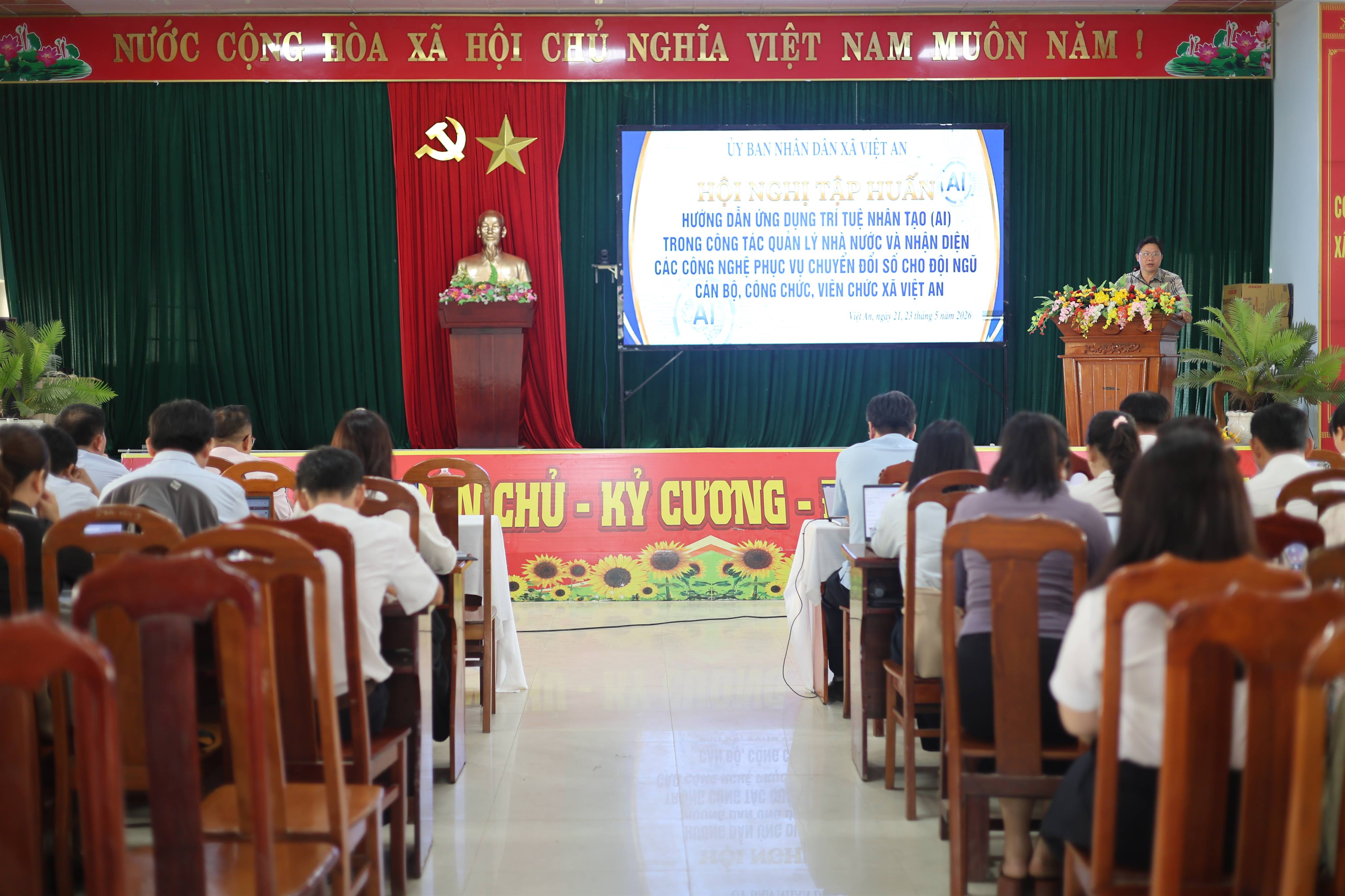 XÃ VIỆT AN TẬP HUẤN ỨNG DỤNG AI TRONG QUẢN LÝ NHÀ NƯỚC CHO CÁN BỘ, CÔNG CHỨC, VIÊN CHỨC