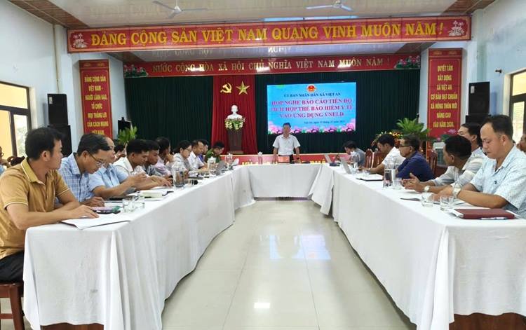 UBND xã Việt An tổ chức hội nghị đánh giá tiến độ tích hợp thẻ BHYT vào ứng dụng VNeID