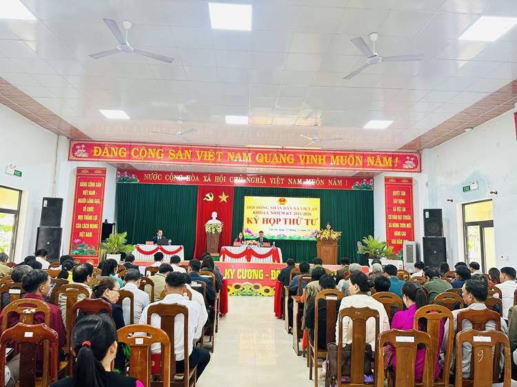 Kỳ họp thứ 4, HĐND xã Việt An khóa I, nhiệm kỳ 2021-2026 thành công tốt đẹp với 8 Nghị quyết được thông qua