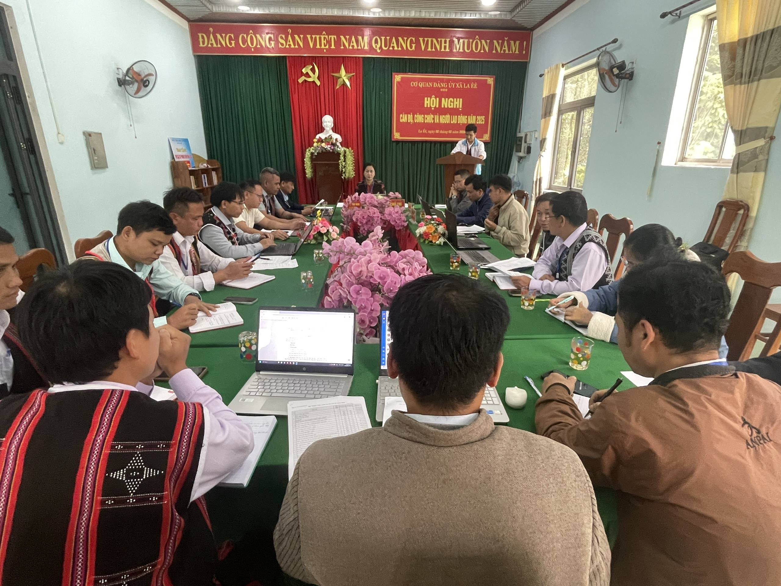 CƠ QUAN ĐẢNG ỦY TỔ CHỨC HỘI NGHỊ CÁN BỘ, CÔNG CHỨC  NĂM 2026
