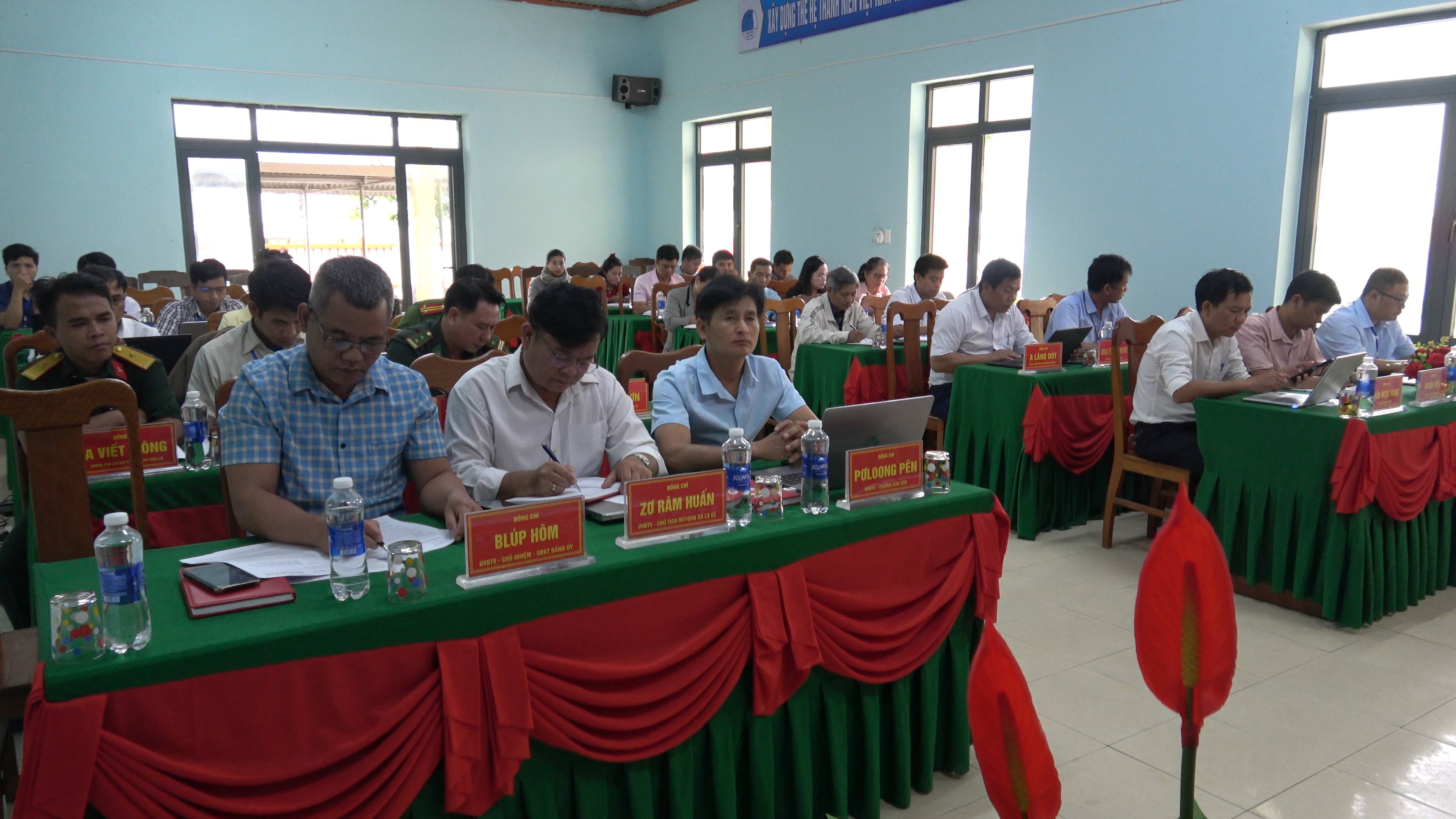 XÃ LA ÊÊ TỔ CHỨC HỘI NGHỊ ĐẢNG ỦY XÃ LẦN THỨ 5 KHÓA I, NHIỆM KỲ 2025 – 2030