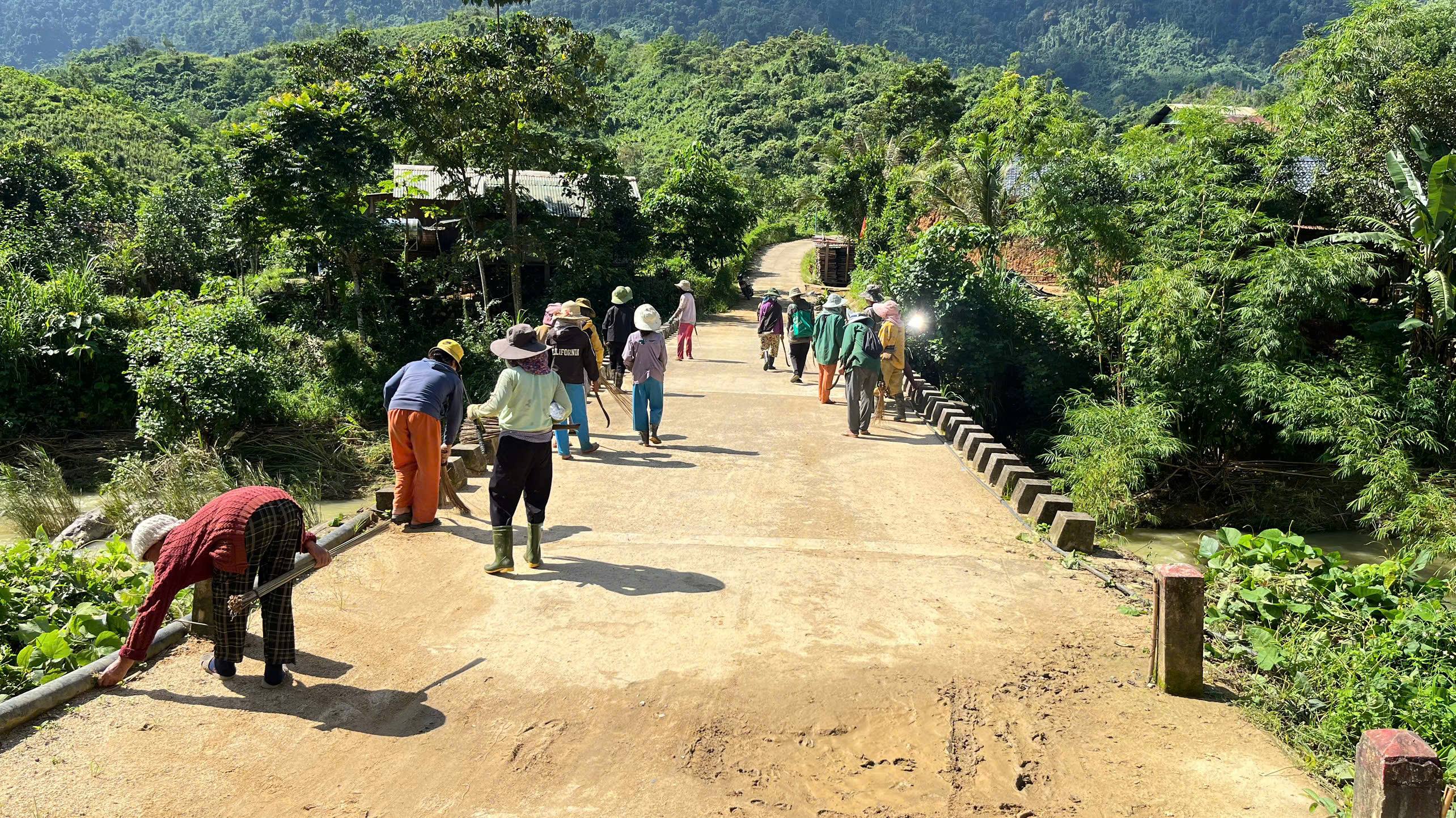 LA ÊÊ– CHUNG TAY VÌ MÔI TRƯỜNG XANH, SẠCH, ĐẸP