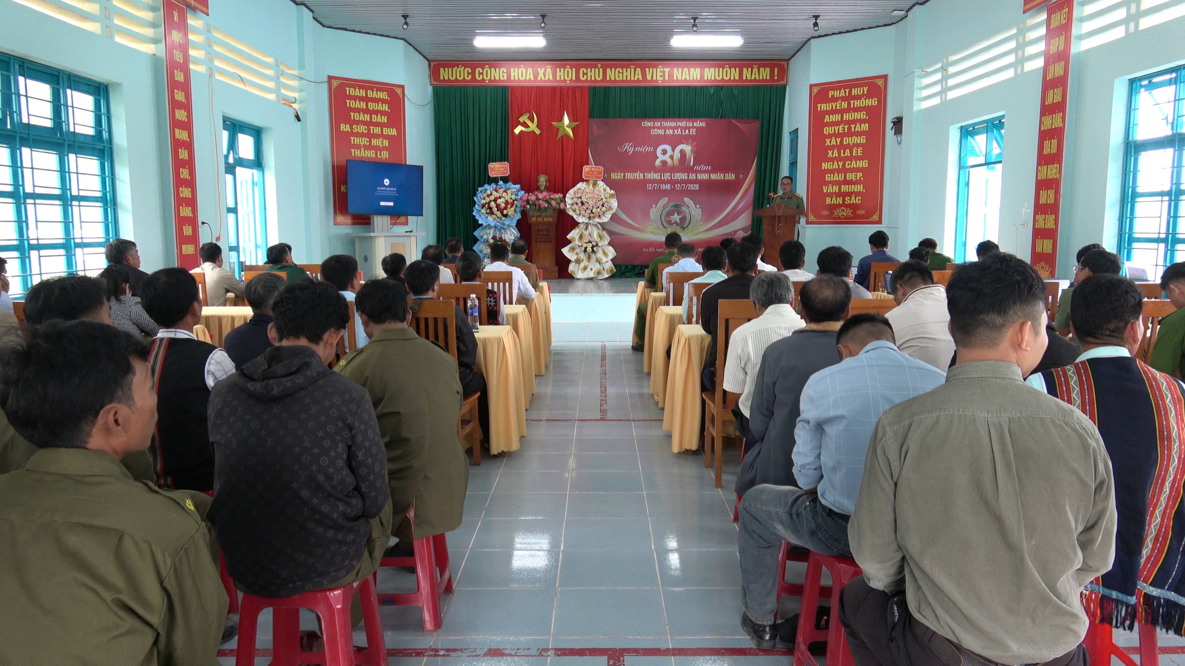 CÔNG AN XÃ LA ÊÊ TỔ CHỨC LỄ KỶ NIỆM 80 NĂM NGÀY TRUYỀN THỐNG LỰC LƯỢNG AN NINH NHÂN DÂN