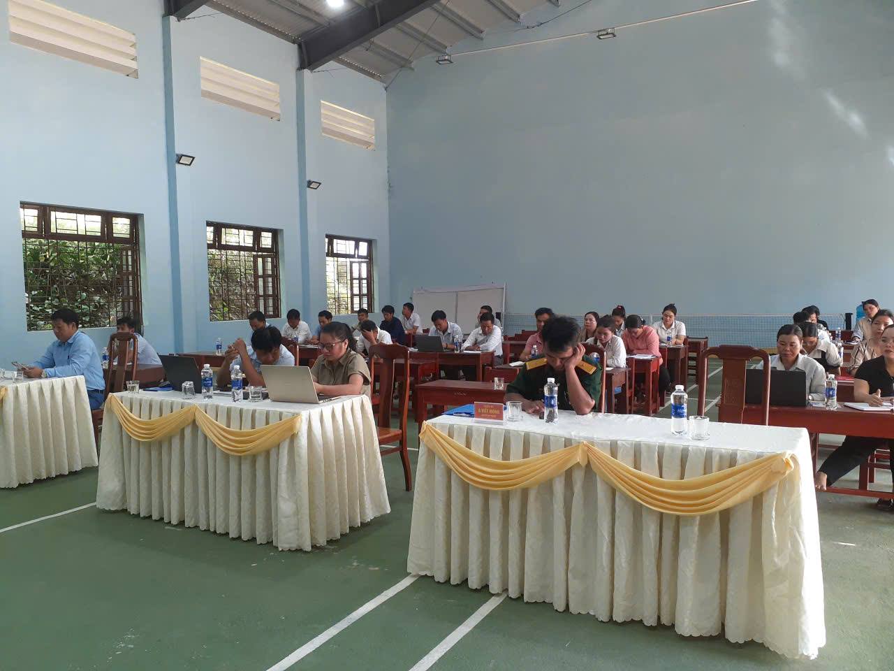 LA ÊÊ KHAI MẠC LỚP BỒI DƯỠNG, CẬP NHẬT KIẾN THỨC QUỐC PHÒNG VÀ AN NINH CHO CÁN BỘ ĐỐI TƯỢNG 4 NĂM 2026