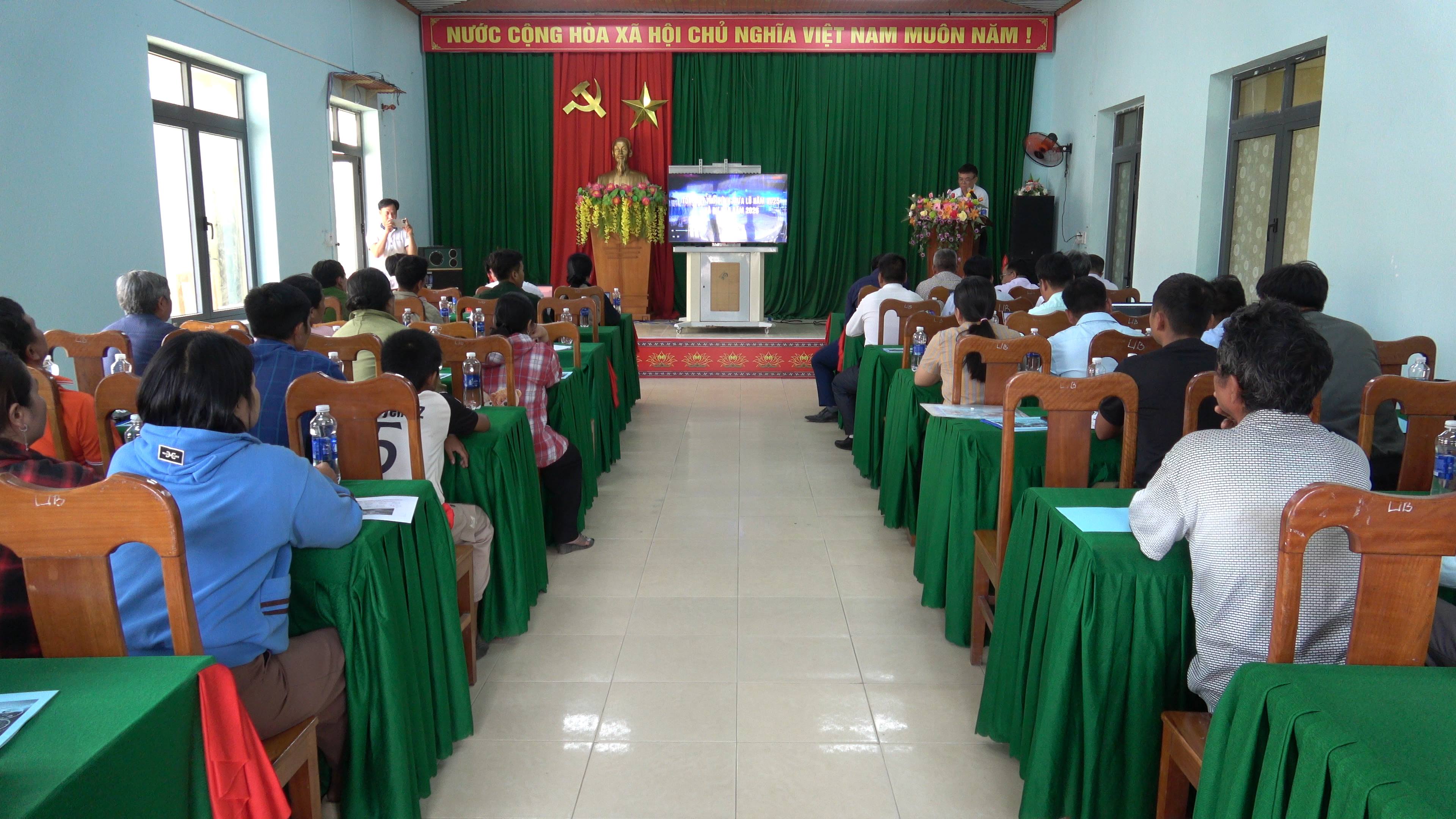 LA ÊÊ TĂNG CƯỜNG PHỐI HỢP PHÒNG TRÁNH, GIẢM NHẸ THIÊN TAI VÙNG HẠ DU THỦY ĐIỆN SÔNG BUNG 2